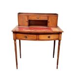 VICTORIAN MAHOGANY LADIES WRITING DESK