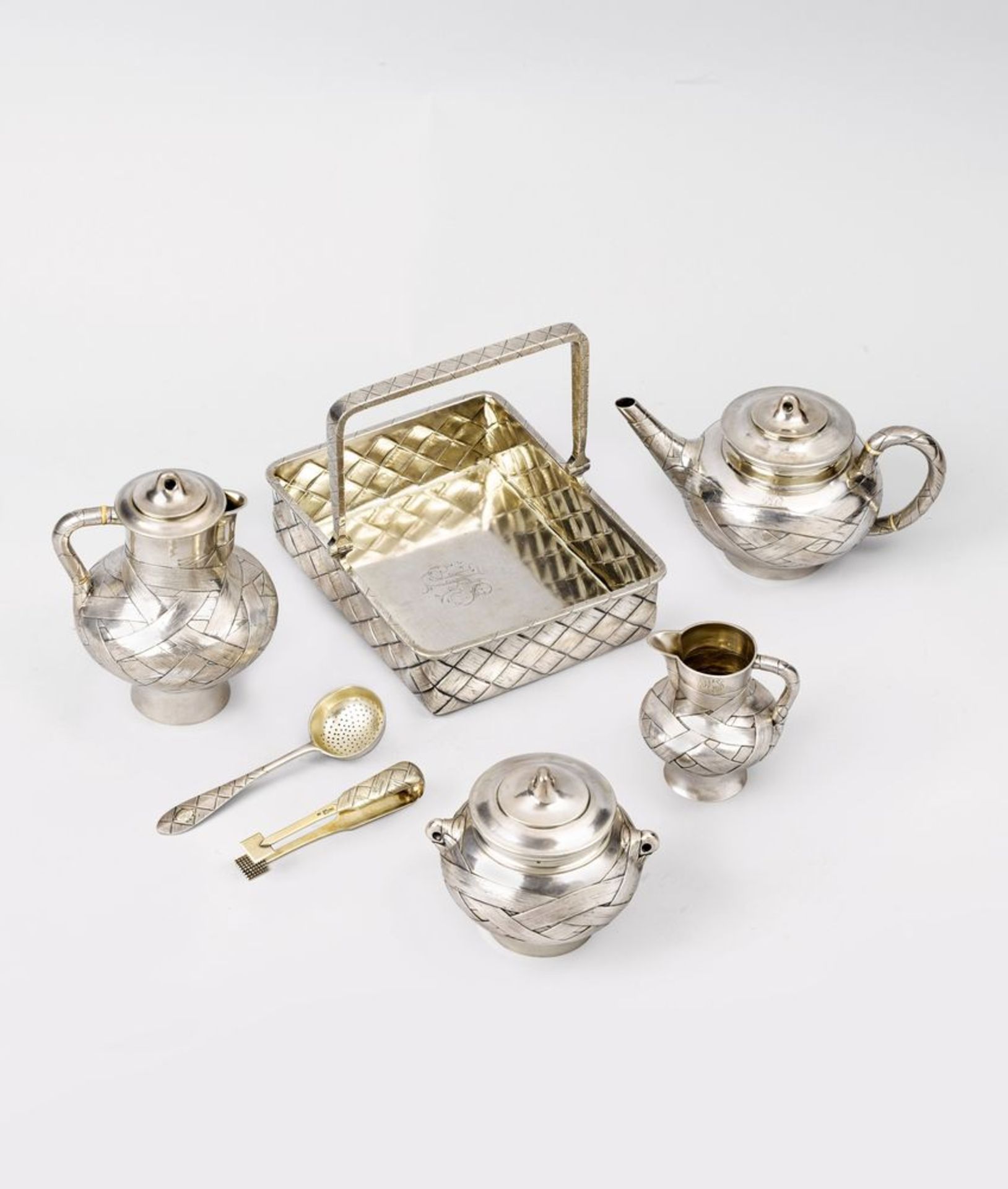 Russian Silver Parcel-gilt Trompe l’oeil Tea Set A.Sokolov, Russia, St. [...]