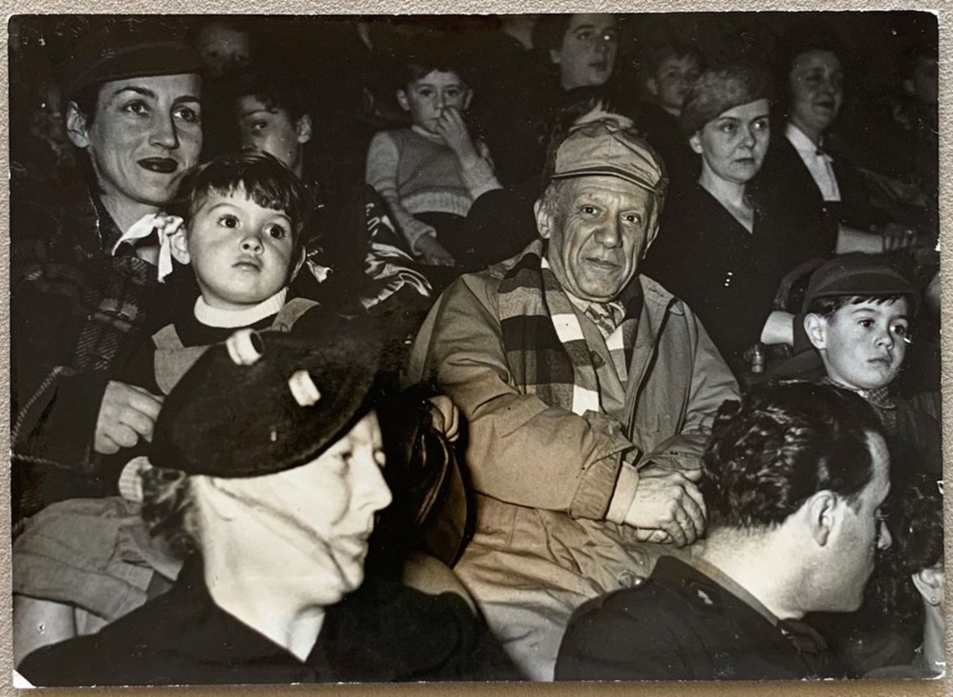 PICASSO. 1881-1973. Photograph - Photograph with his wife, Françoise Gilot, and two [...]