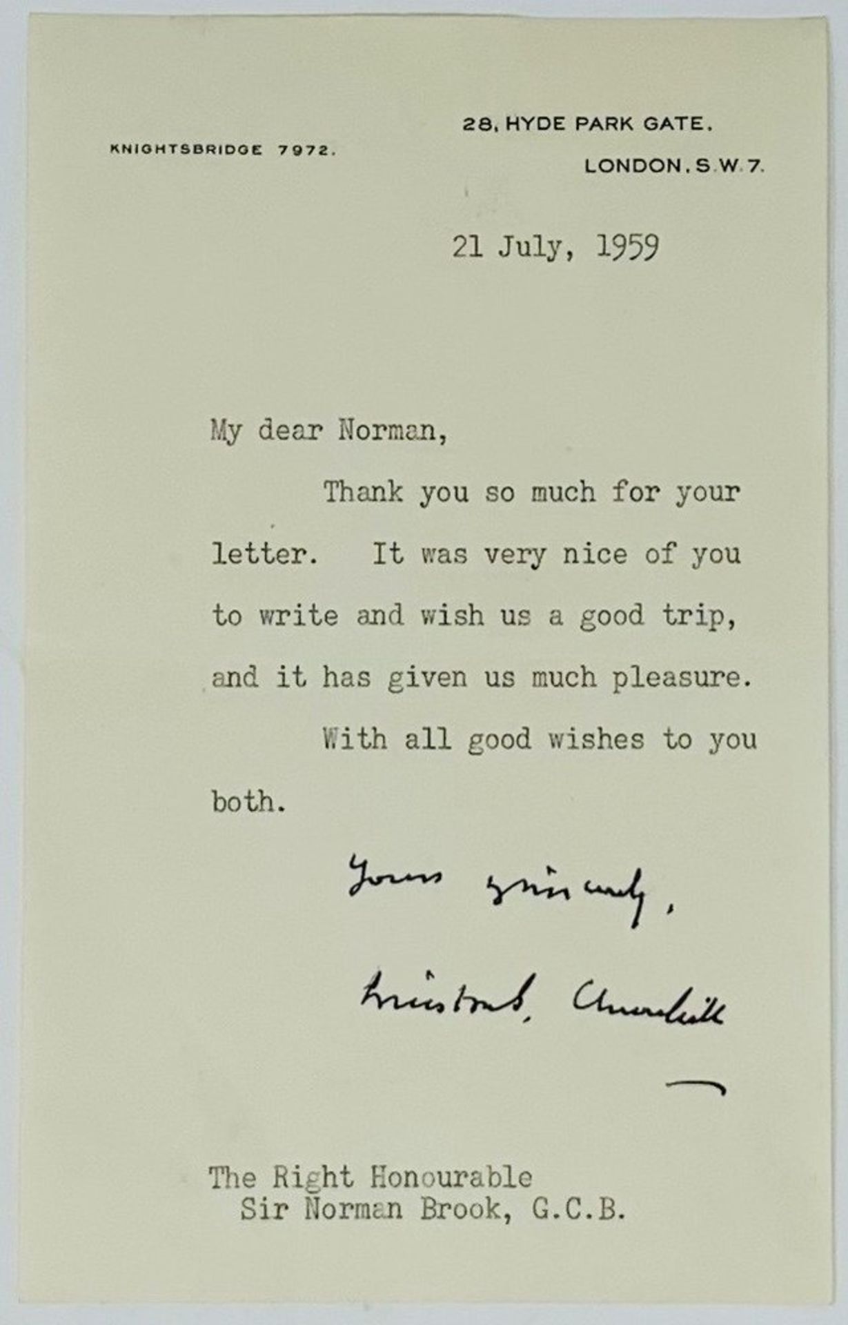 CHURCHILL (SIR WINSTON LEONARD SPENCER). 1874-1965. Typed letter signed - Typed [...]