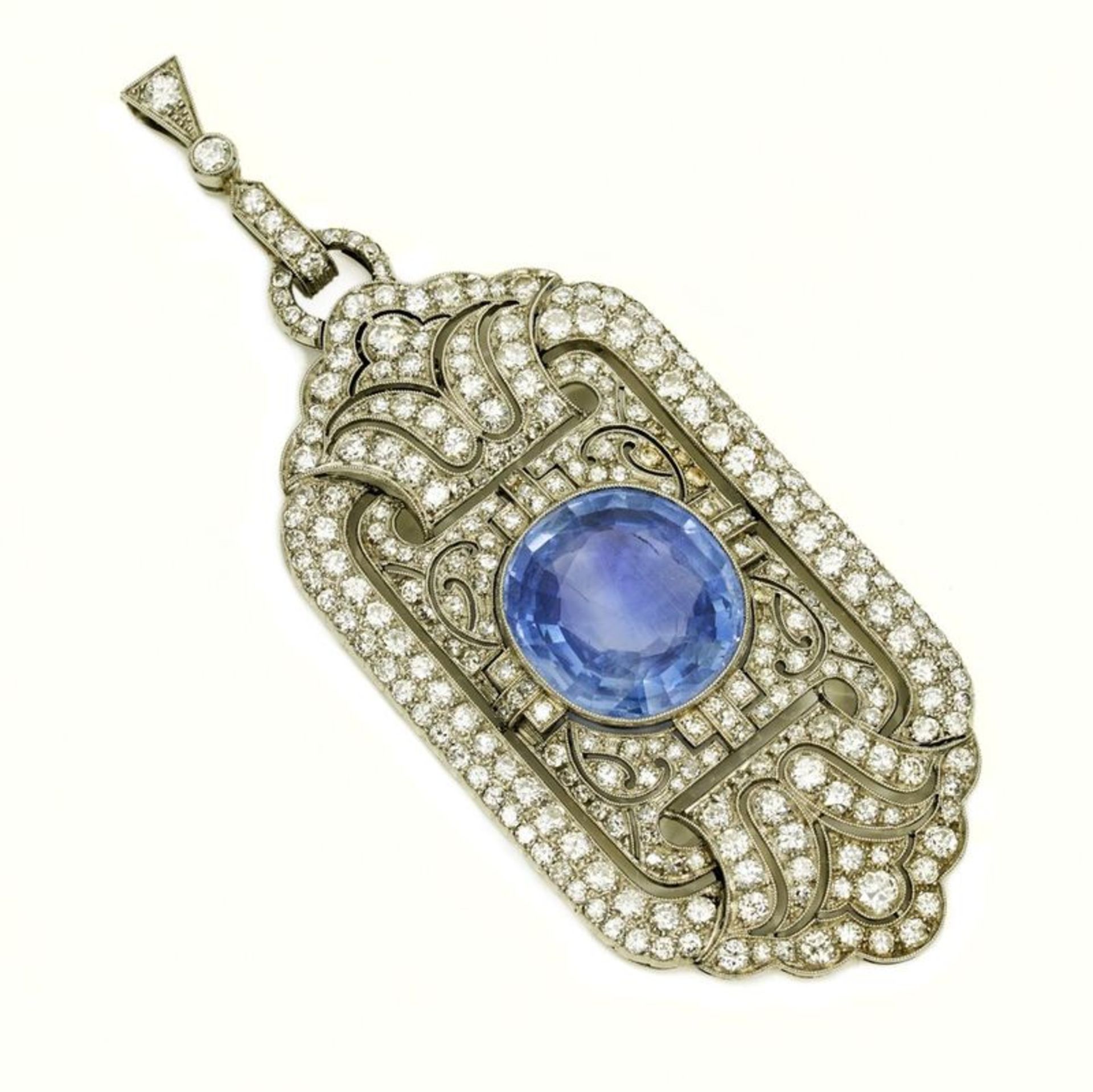 ART DECO SAPPHIRE AND PLATINUM PENDANT - Ceylon sapphire, diamonds. with CISGEM [...] - Bild 2 aus 3