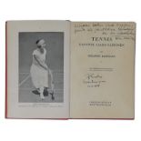 SUZANNE LENGLEN (1899-1938) - Photograph and book Photograph: 22 x 16,8 cm, on [...]