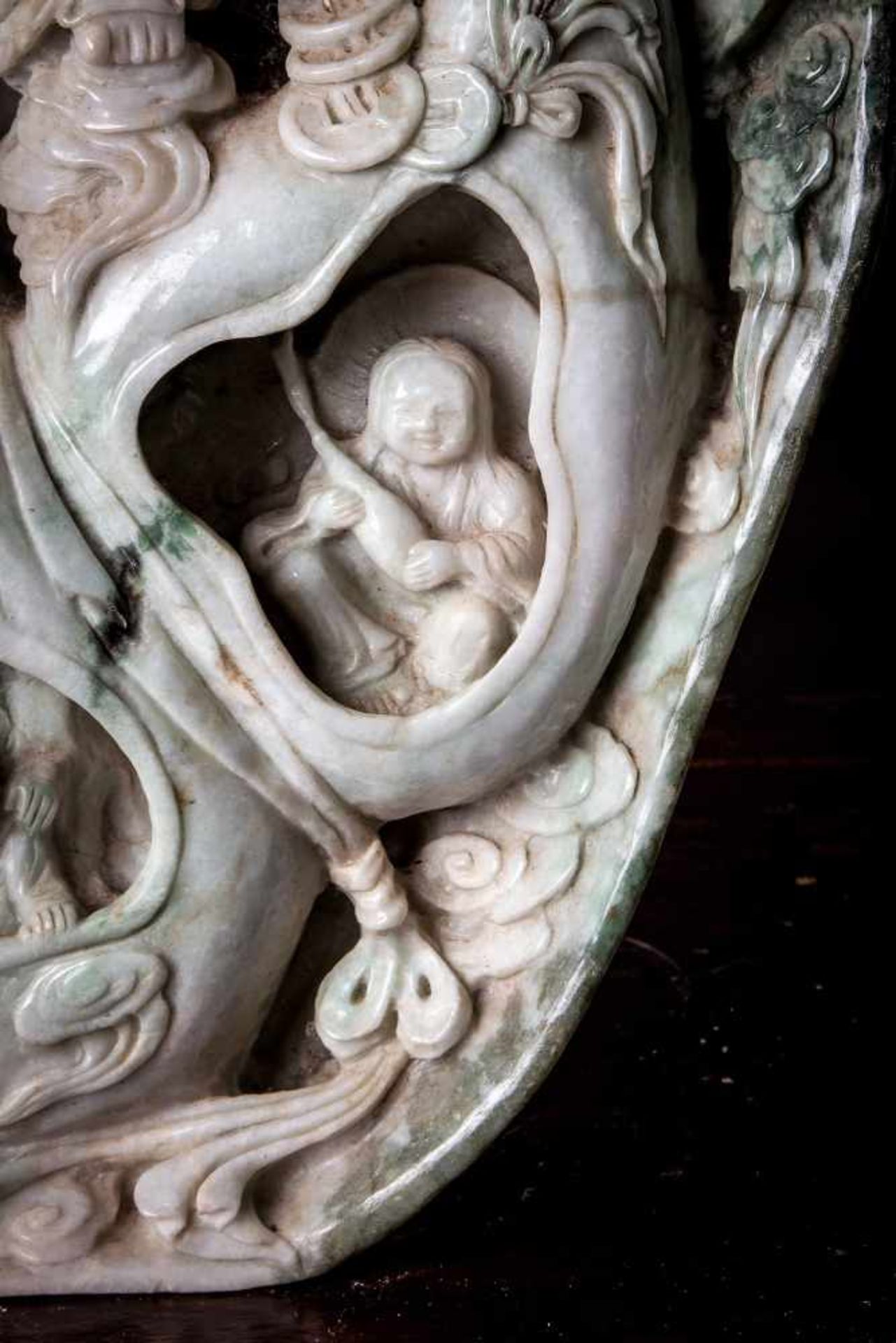 A Massive Chinese Celadon Jade Carving - Bild 3 aus 11