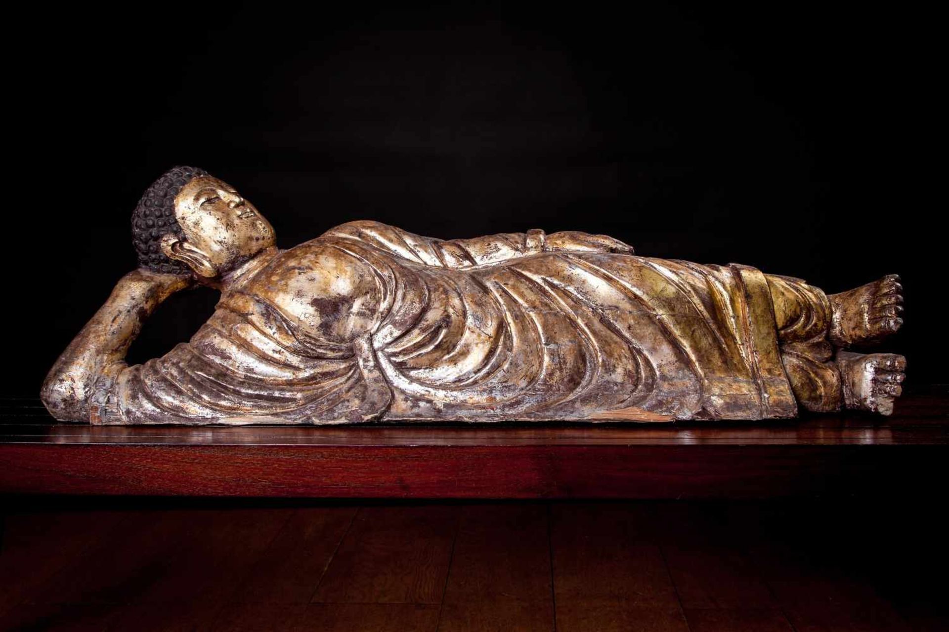 A Very Large Gilt Wood Figure of Buddha - Bild 6 aus 6