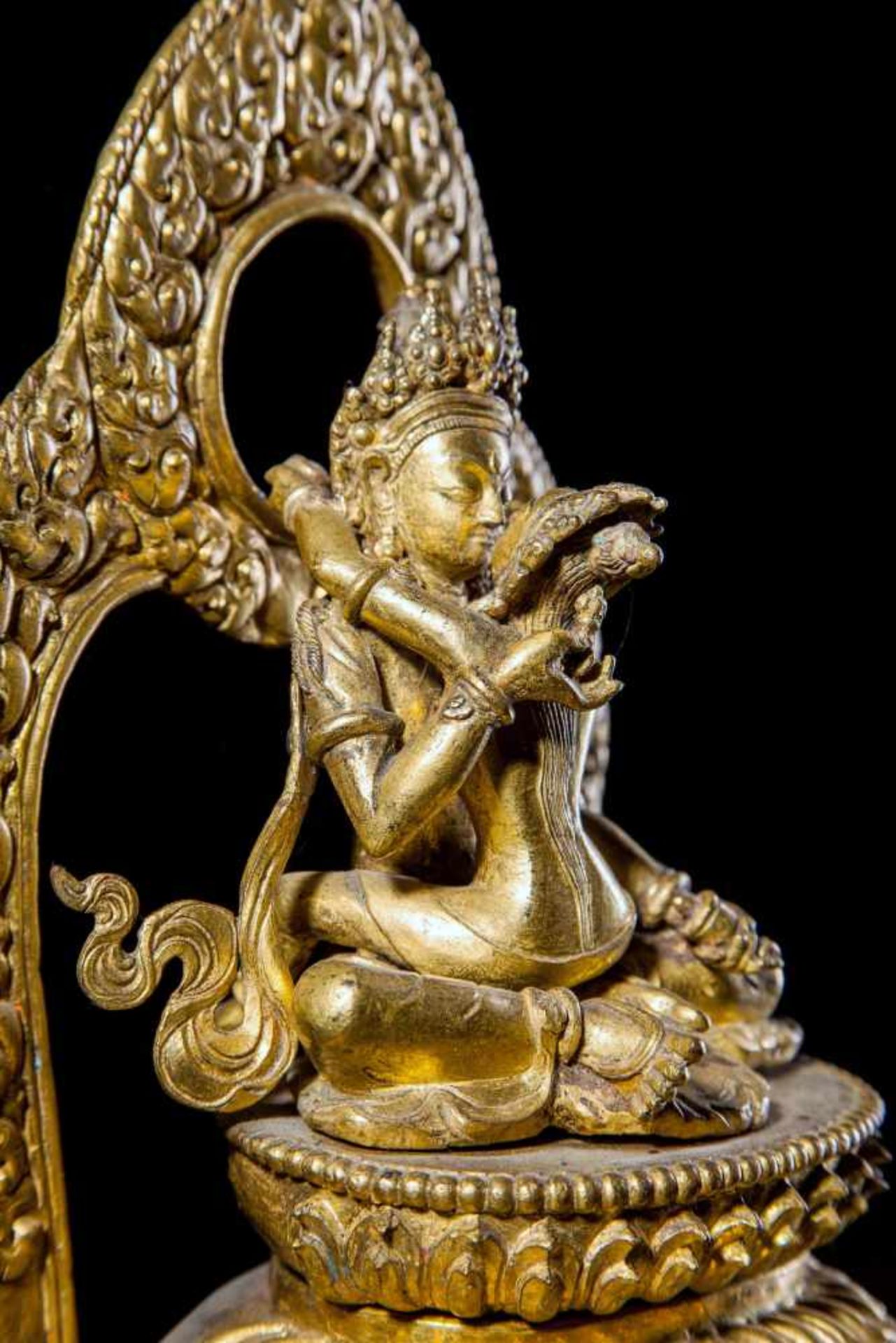 A Gilt Bronze Figure of Chakrasamvara and Vajrayogini. - Bild 9 aus 10