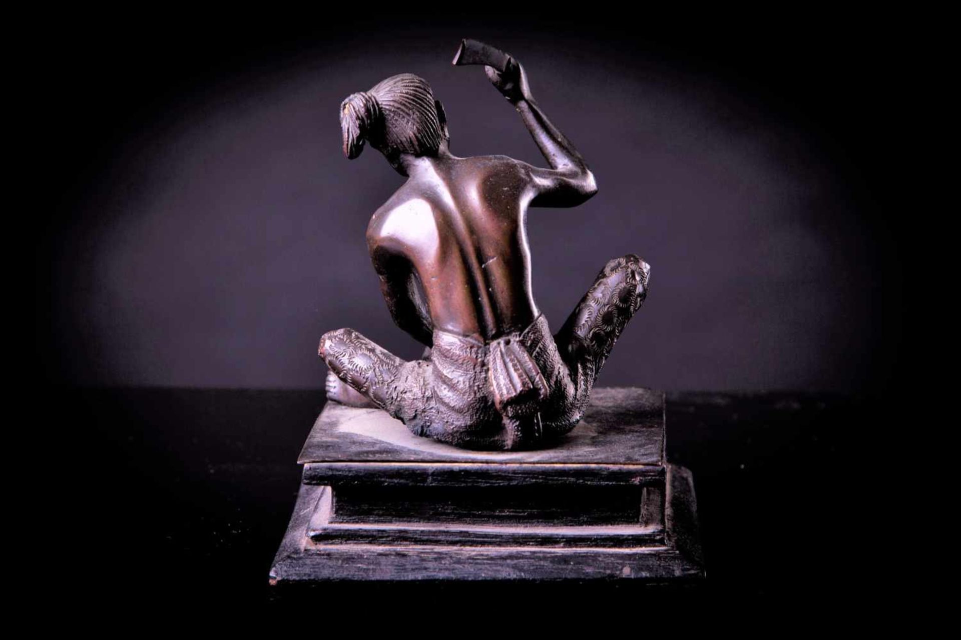 A Bronze Figure of a Young Man - Bild 4 aus 4