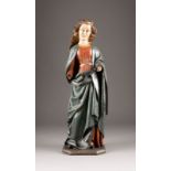 GROSSE FIGUR DER HEILIGEN KATHARINA Deutsch, um 1500 Holz, plastisch geschnitzt, farbig gefasst,