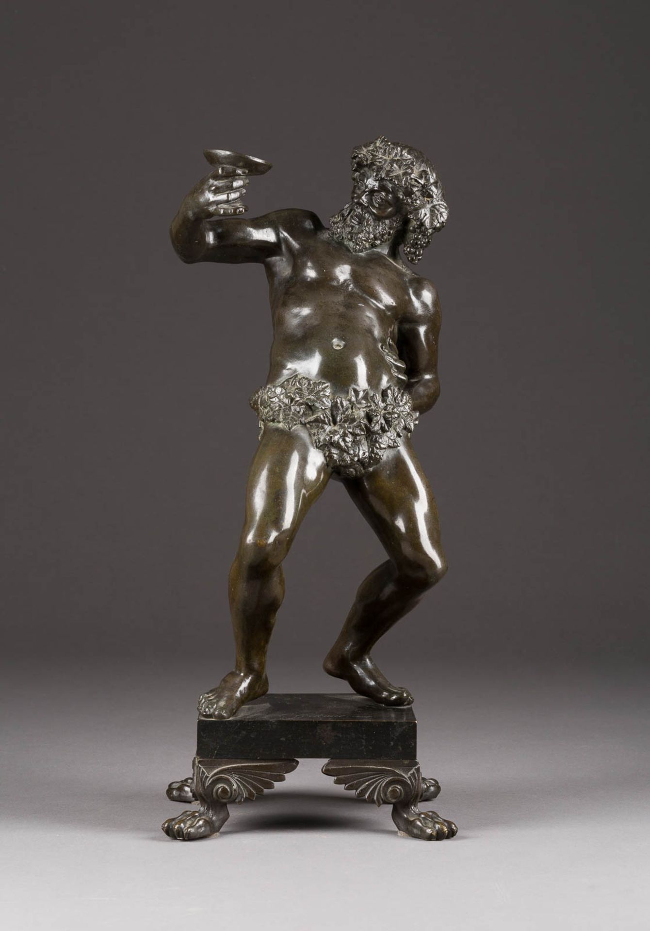 L. CODINAT (?)Französischer Bildplastiker, tätig im 19. Jh.Trunkener Bacchus Bronze, braun