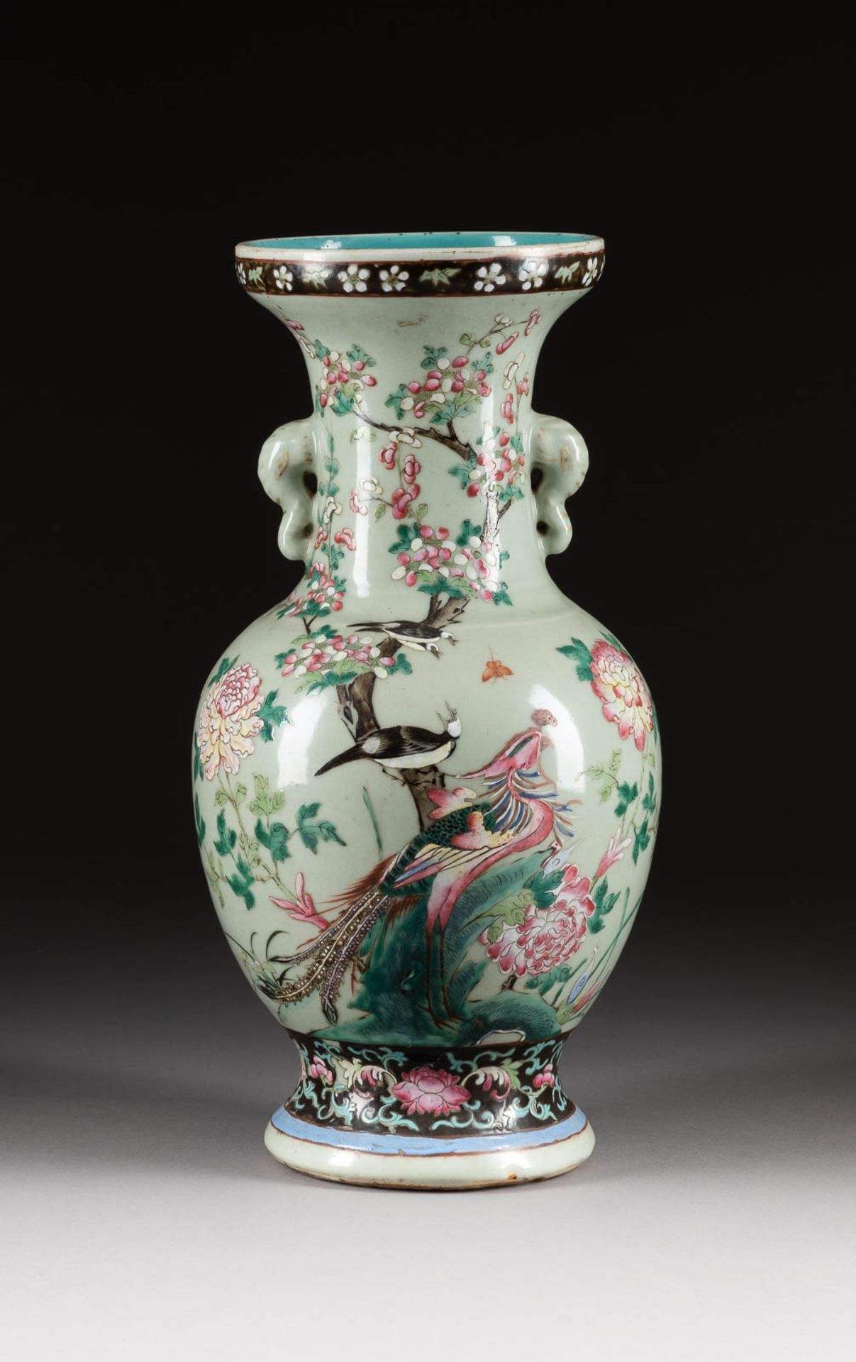 DOUQING-VASE MIT PHÖNIX UND ELSTERN - Bild 2 aus 2