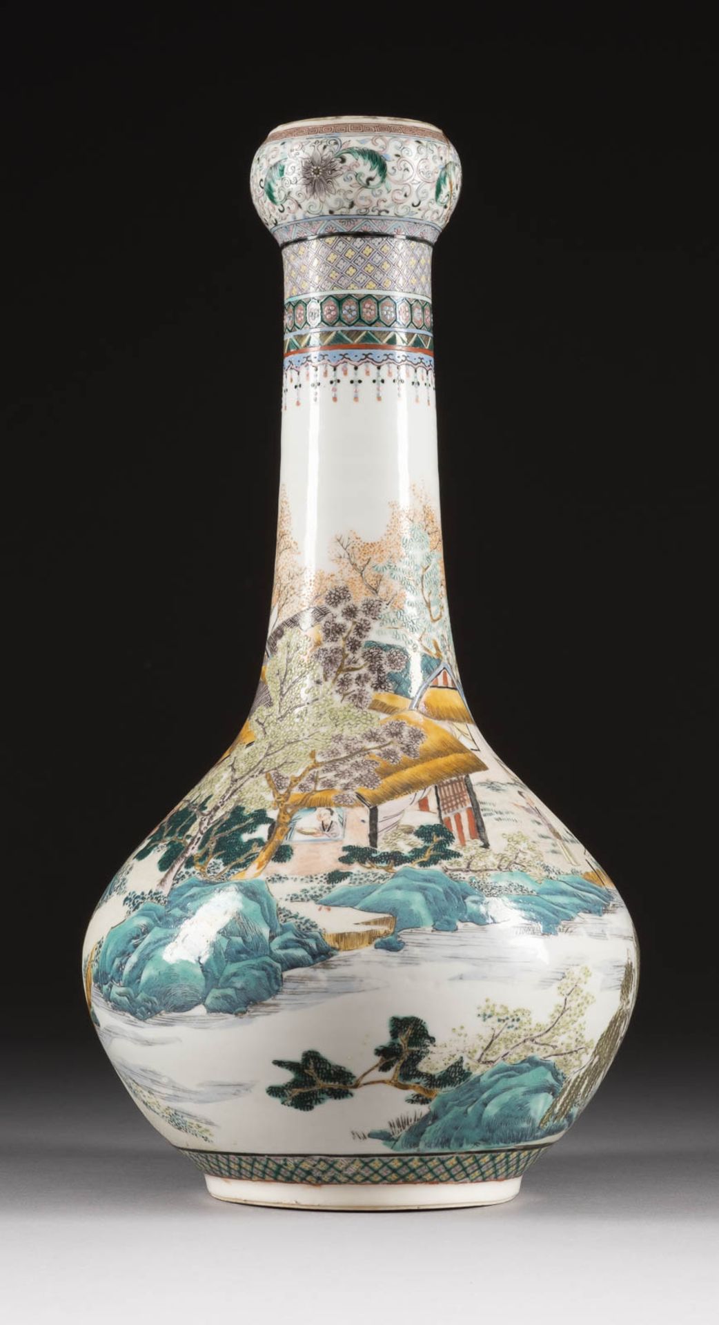 GROßE VASE MIT FIGÜELICHER SZENERIE