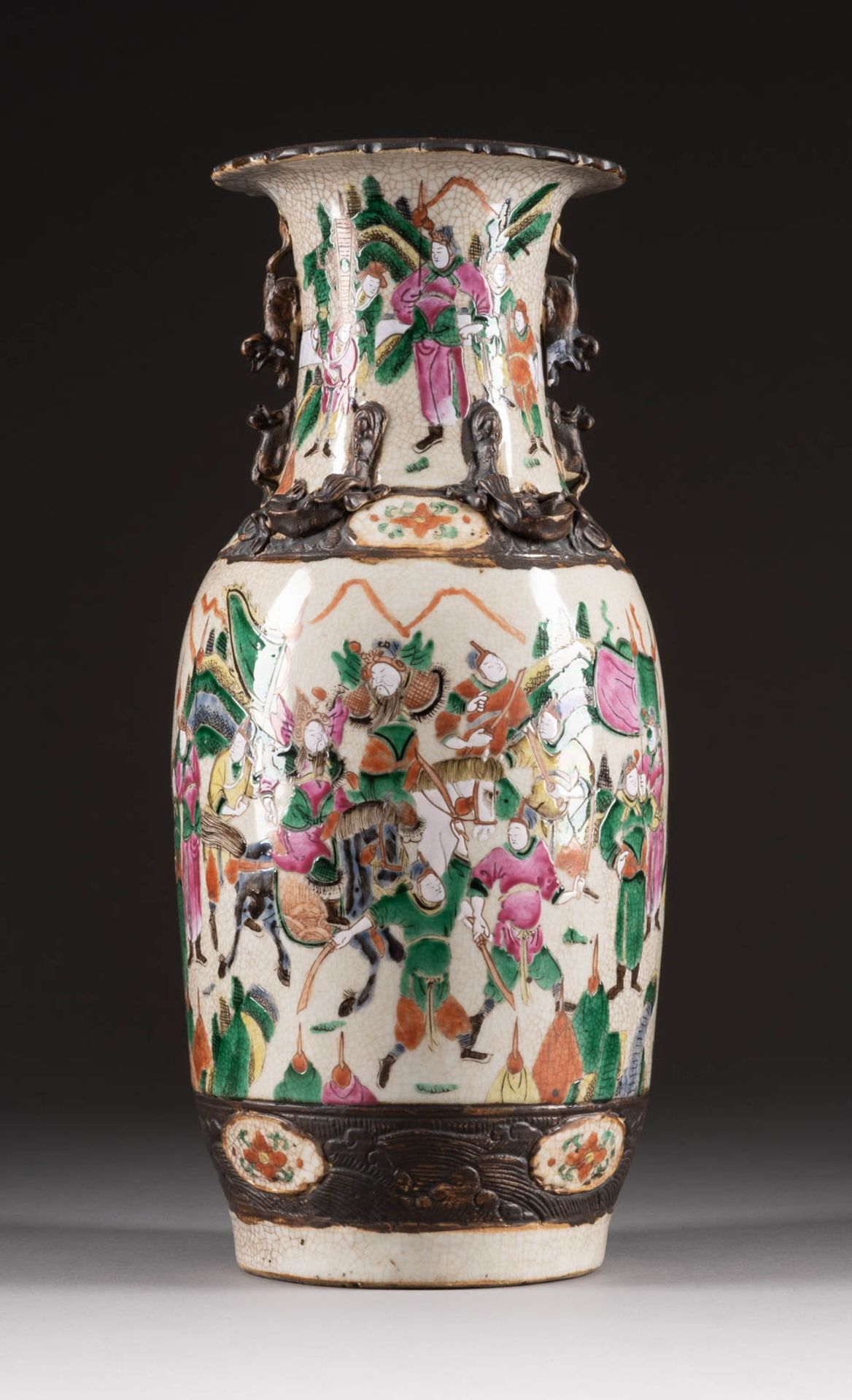 VASE MIT KRIEGSSZENE