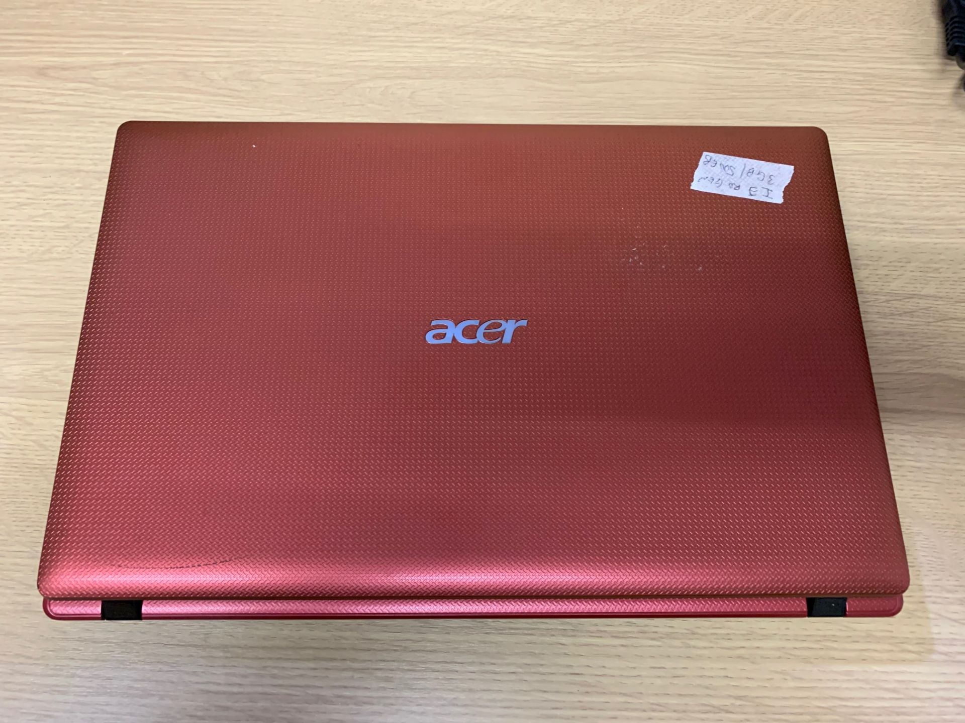 Acer 5742 Laptop - i3 3rd Generation, 500GB Hard Drive, 3GB RAM, 15.6" Screen, Loaded With Windows - Image 3 of 4