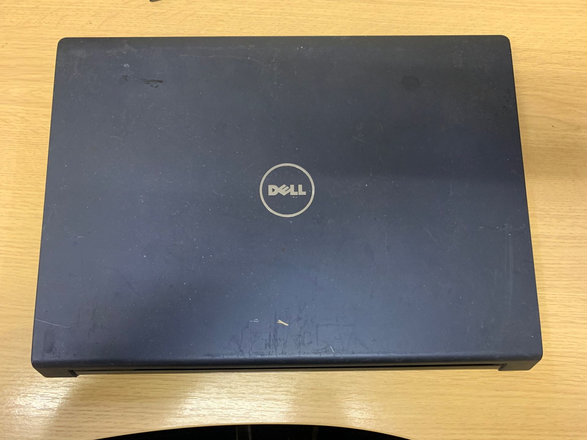 Dell Studio 1737 Laptop - 250GB Hard Drive, 3GB RAM, 17" Screen, Windows Vista & Charger - Image 2 of 3