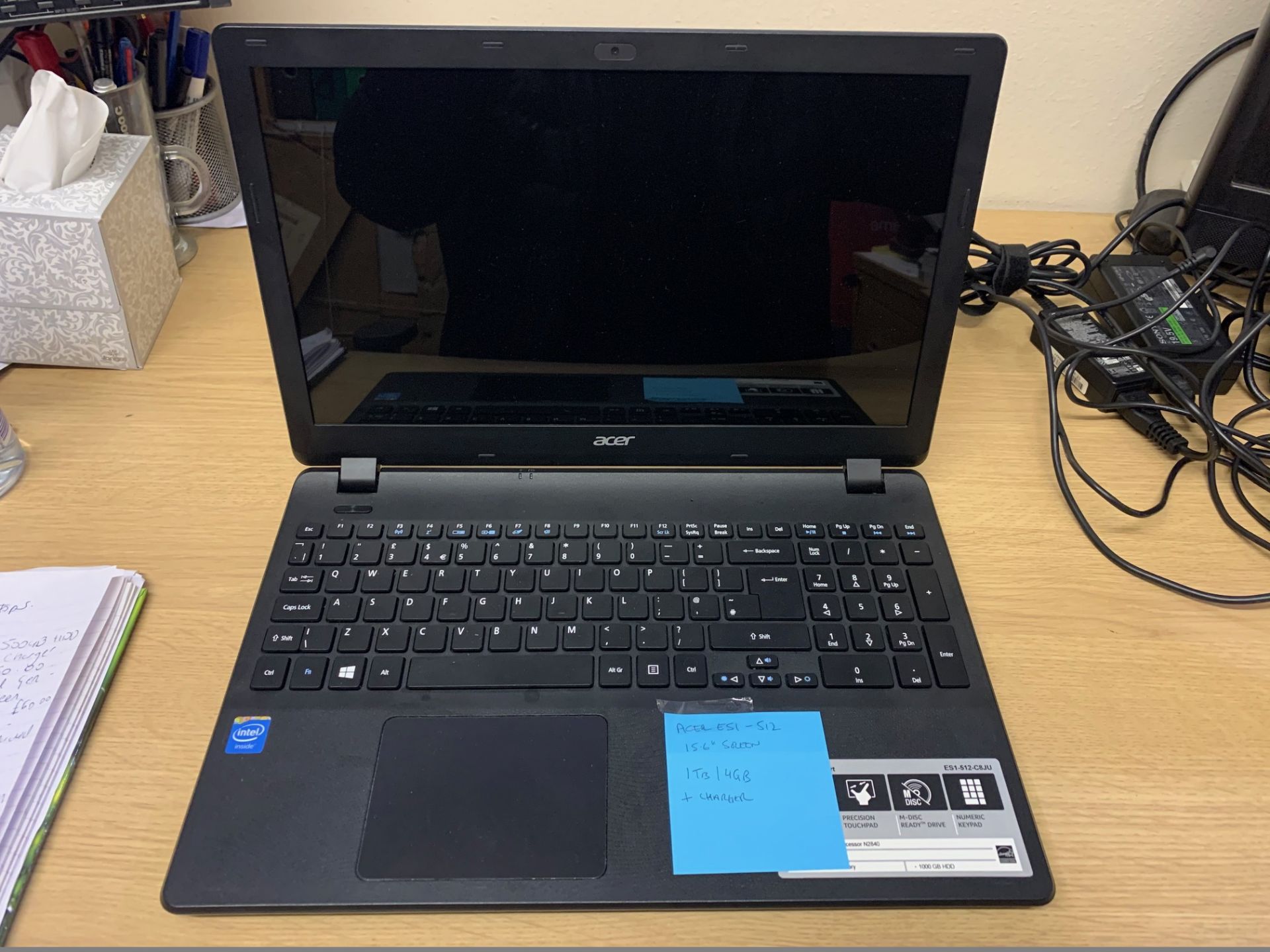 Acer E51-512 Laptop - 1TB Hard Drive, 4GB RAM, 15.6" Screen, Loaded With Windows 10 & Complete - Image 2 of 4