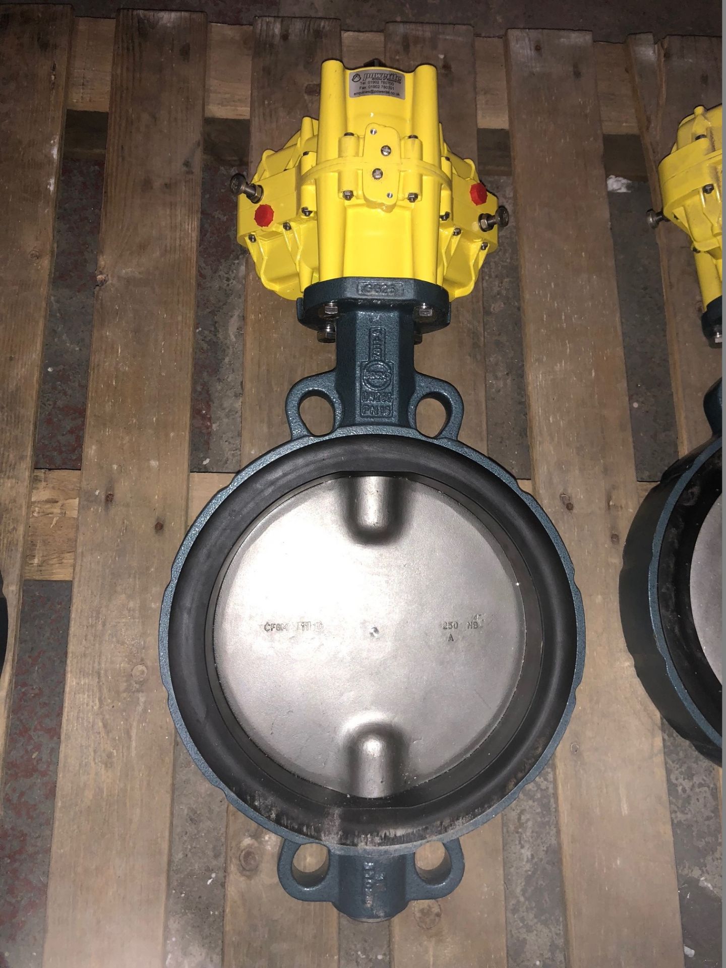 10" Cast Iron Butterfly Valve With a Kinetrol Model 10 Actuator Attached - Image 2 of 3