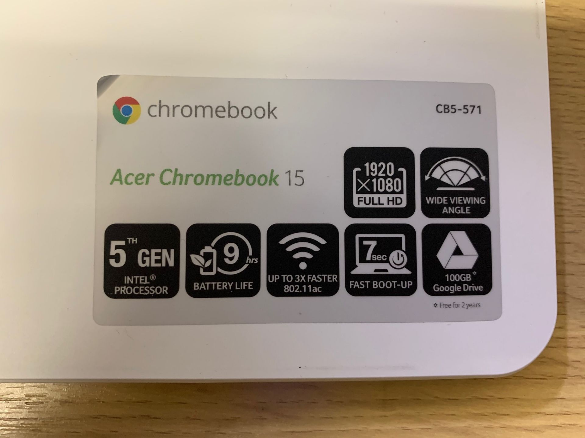 Acer CB5 571 Chromebook 15 - 32GB Hard Drive, 15.6" Screen & Charger - Image 4 of 4