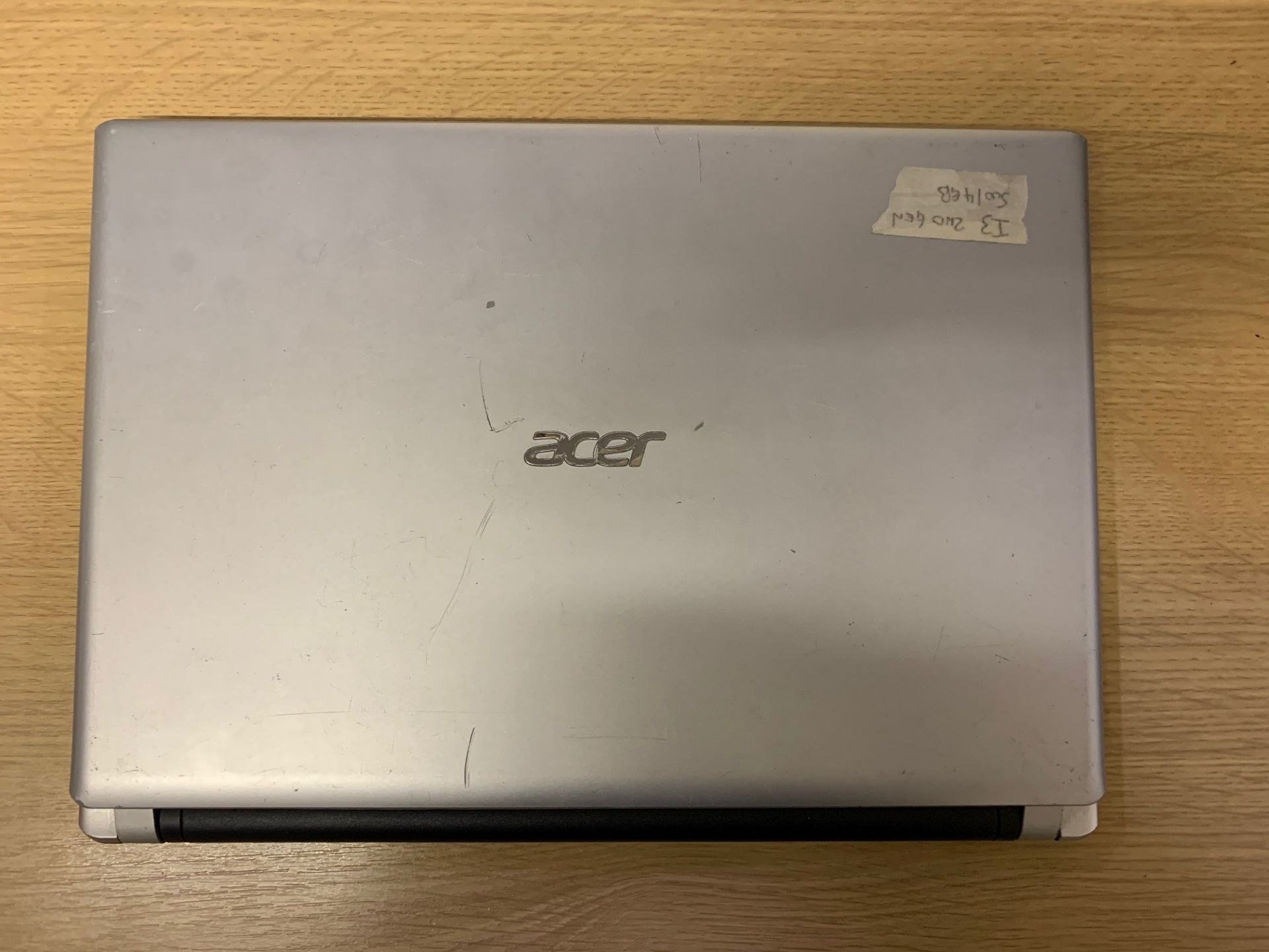 Acer V5 Aspire Laptop - i3 2nd Generation, 500GB Hard Drive, 4GB RAM, 14" Screen, Windows 10 & - Image 3 of 3