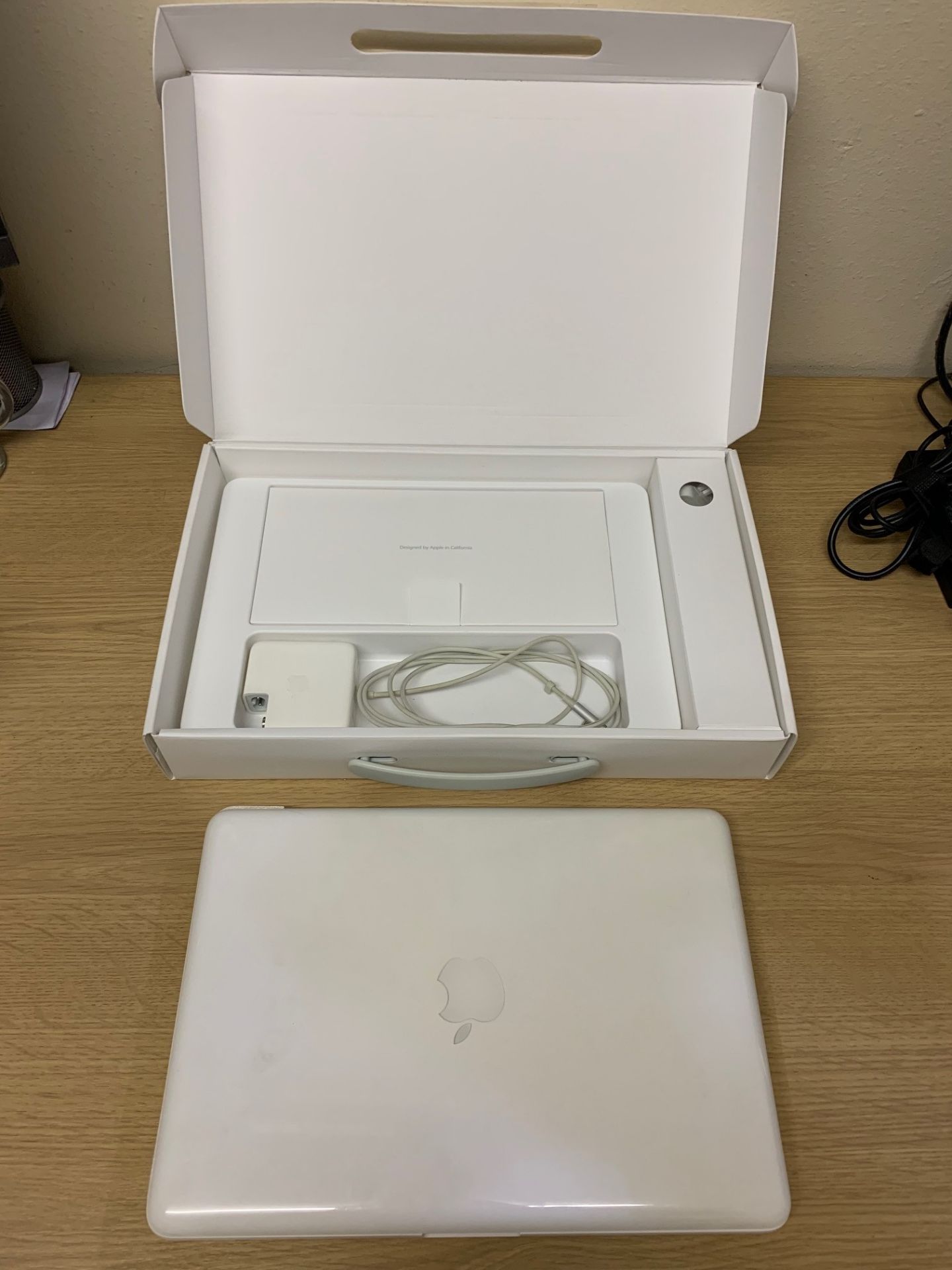 Apple MacBook - Model A1342, 2.4GHz, 250GB Hard Drive, Includes Box & Charger - Image 2 of 4