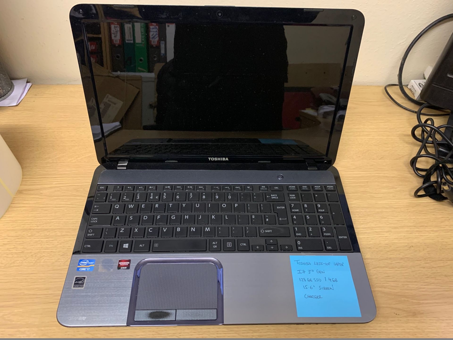 Toshiba L855-10P Laptop - i7 3rd Generation, 128GB SSD, 4GB RAM, 15.6" Screen, Loaded With Windows - Image 2 of 4