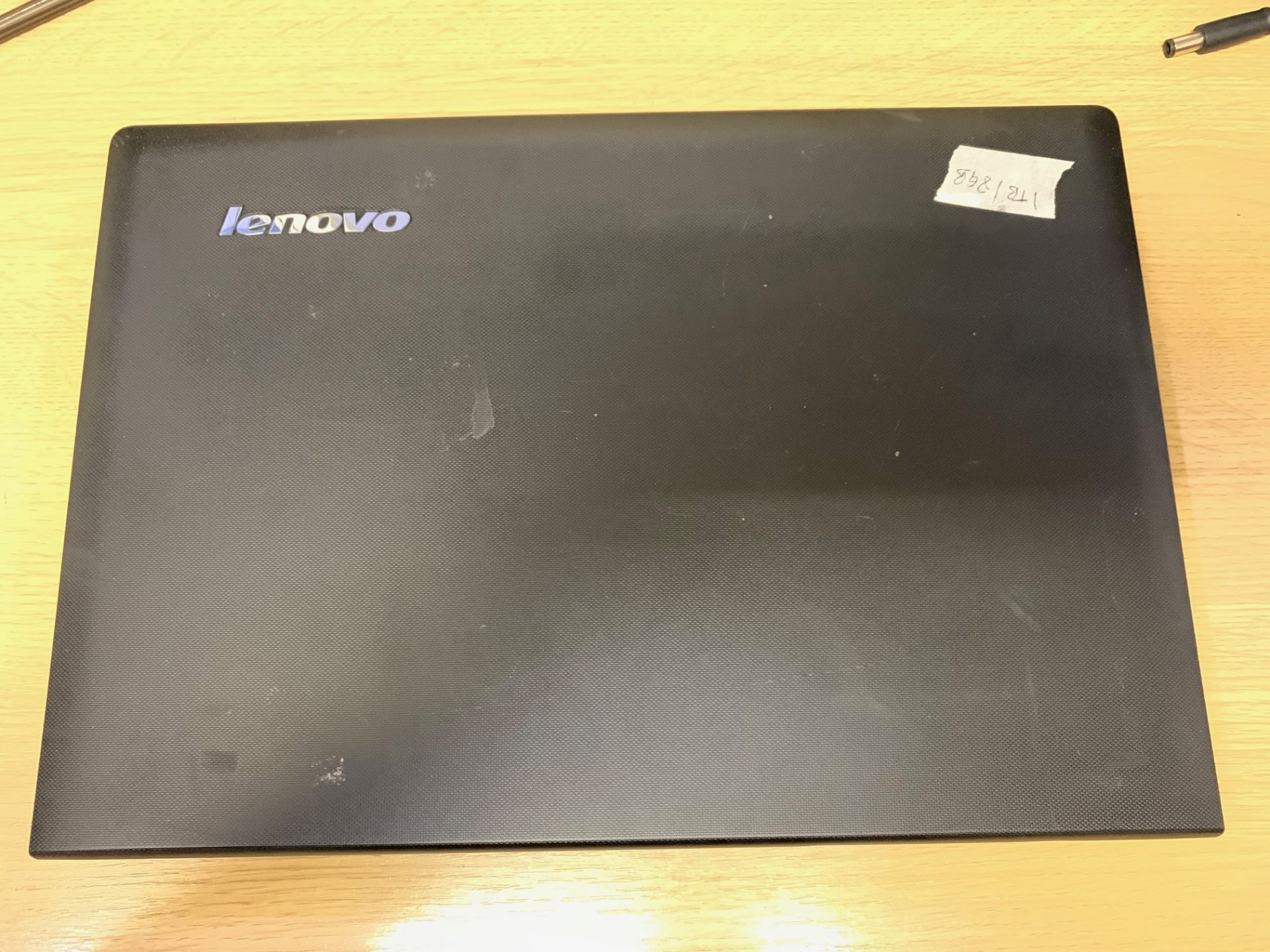 Lenovo G50-30 Laptop - 1TB Hard Drive, 8GB RAM, 15.6" Screen, Windows 10 & Charger - Image 3 of 4