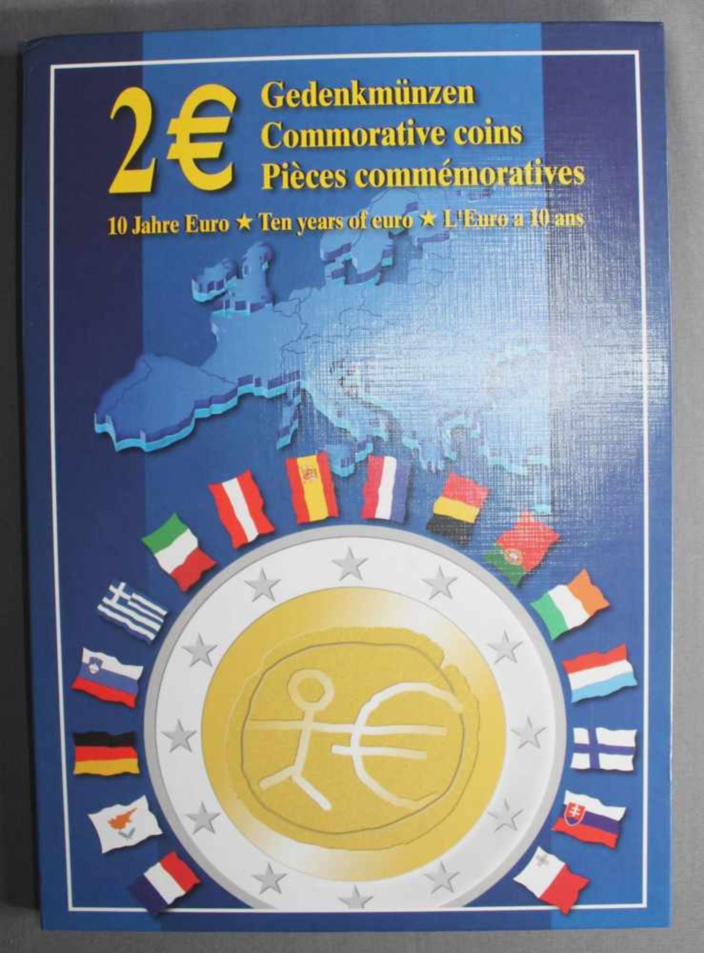 1 Klapp-Folder "16 x 2 Euro Gedenkmünzen in Farbe, 10 Jahre Euro", Zertifikate vorhanden, aus Abo