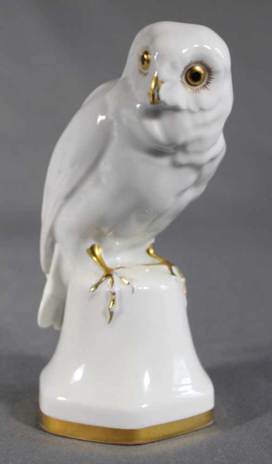 1 kleine Porzellanfigur "Eule, Hutschenreuther, Abteilung Kunst", auf Sockel, Goldstaffage, - Bild 2 aus 4