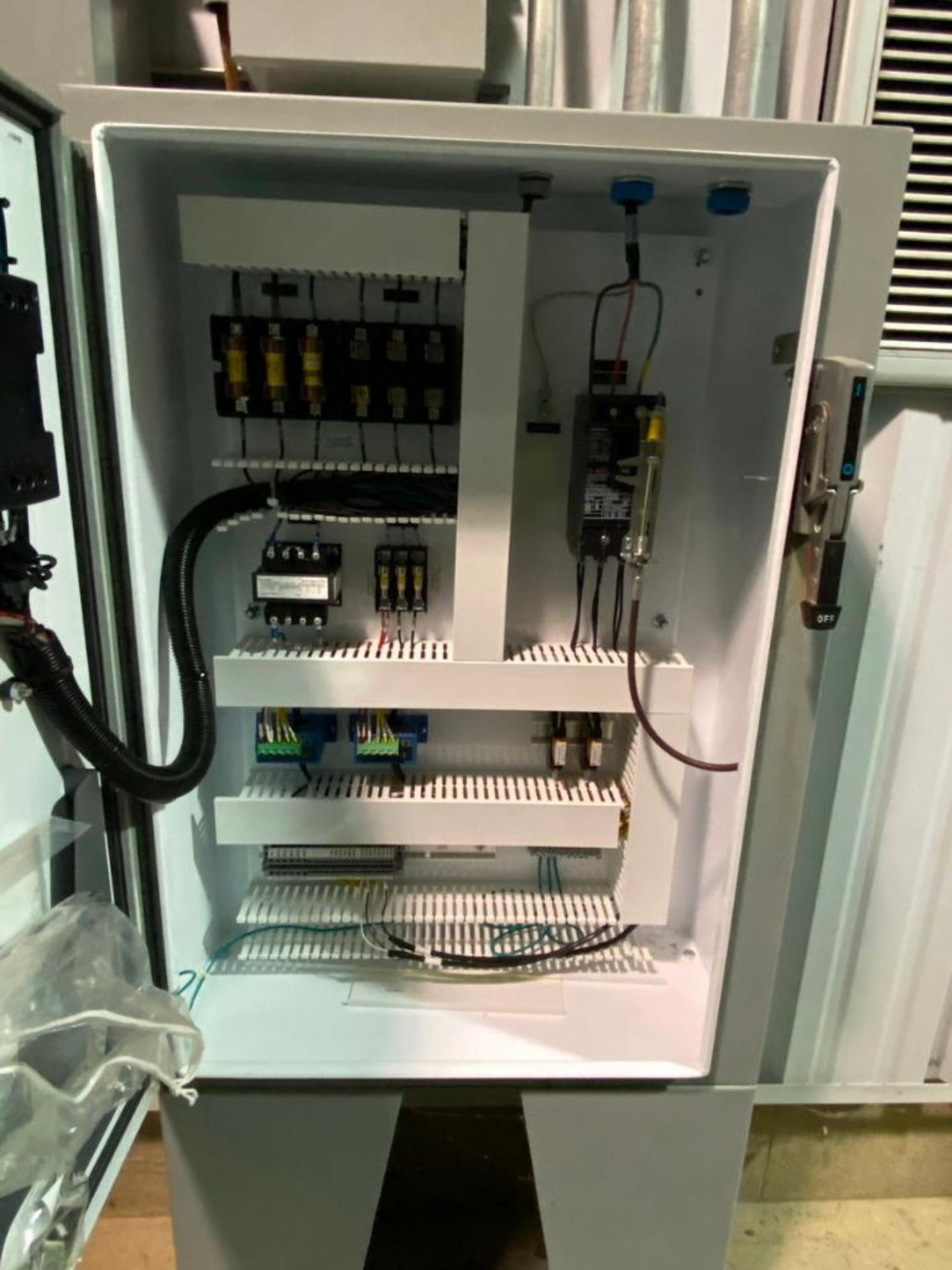 Cygnet Controls Inc. Model CPH-1-4451/4452 480V Heater Control Cabinet - Image 3 of 8