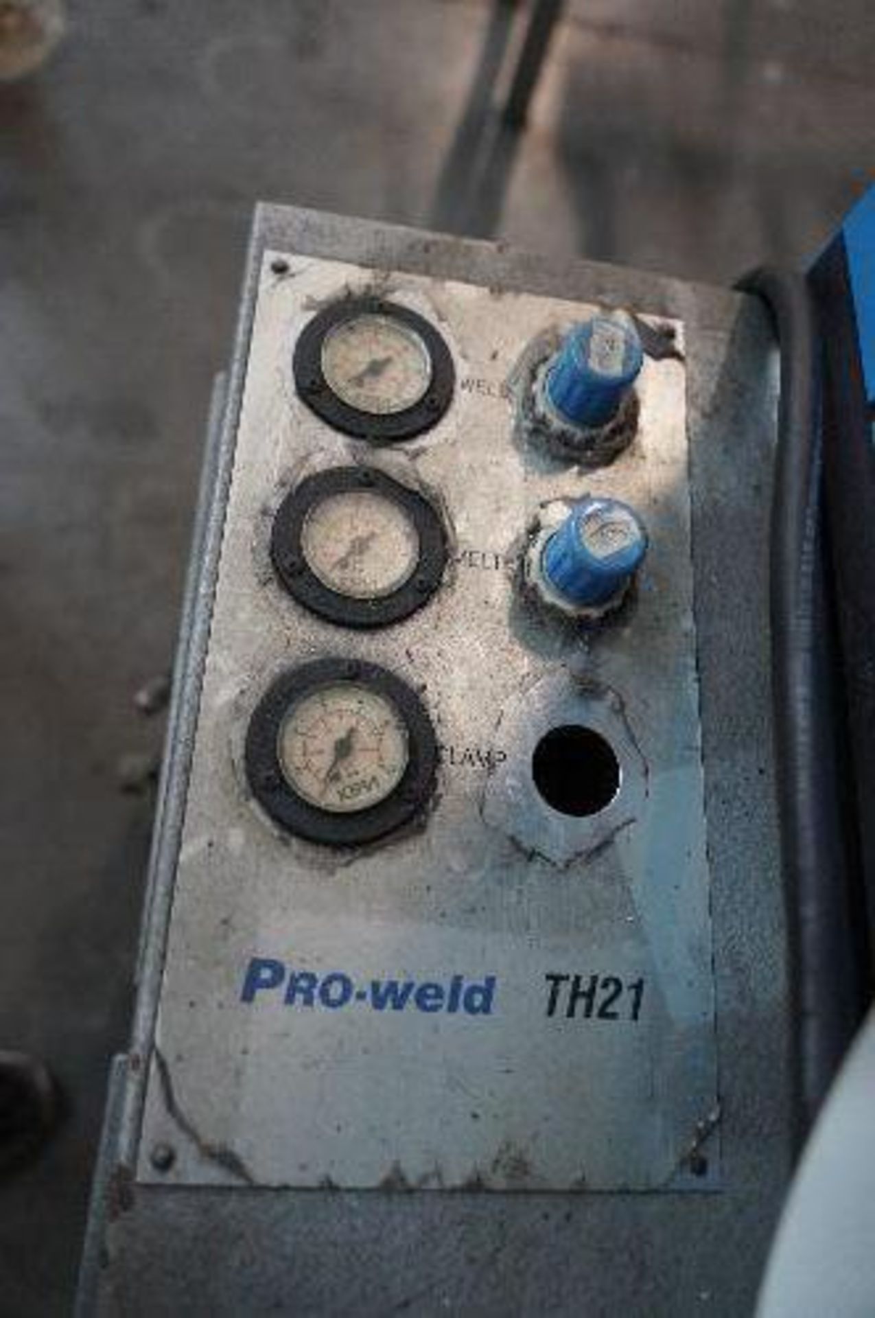 Pro-Line Automatic Twin Head Welder - Image 15 of 22