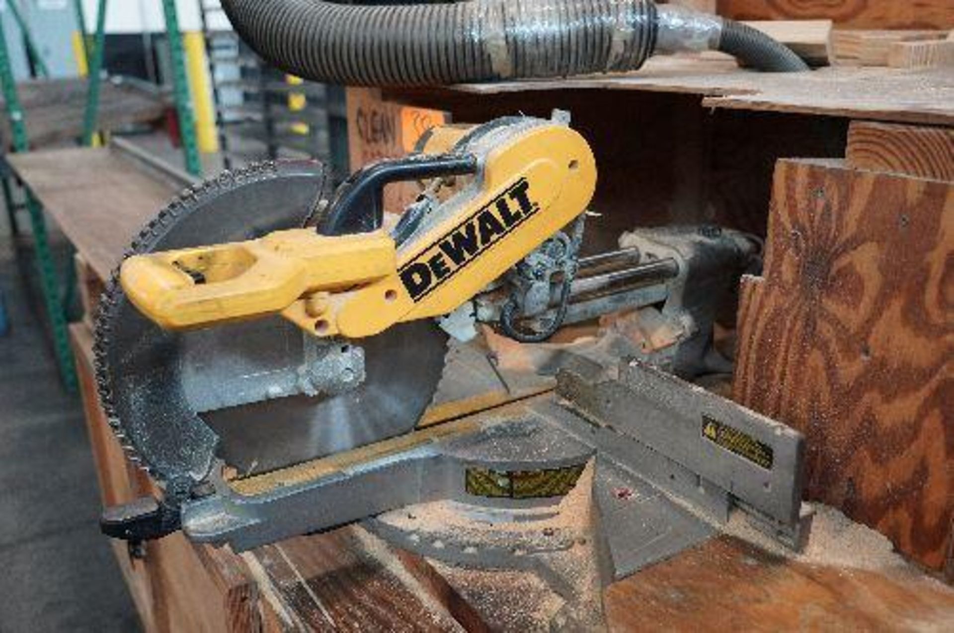 Dewalt Double Bevel Sliding Compound Miter Saw - Image 5 of 14