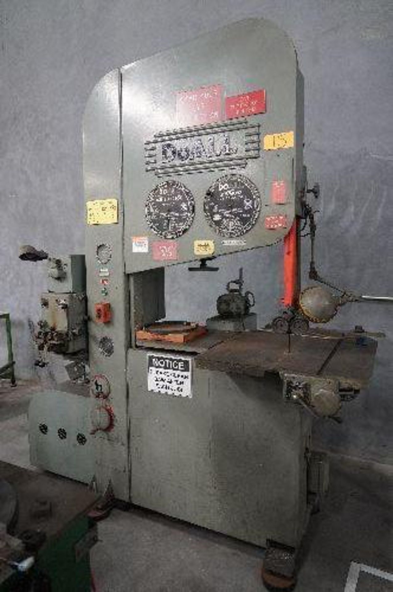 DoAll Vertical Band Saw - Image 2 of 26