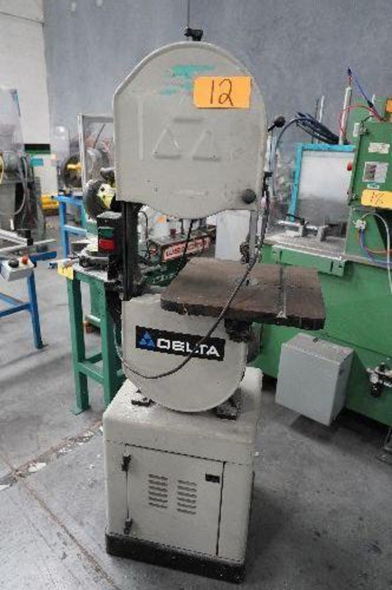 Delta 14 '' Band Saw - Image 2 of 10