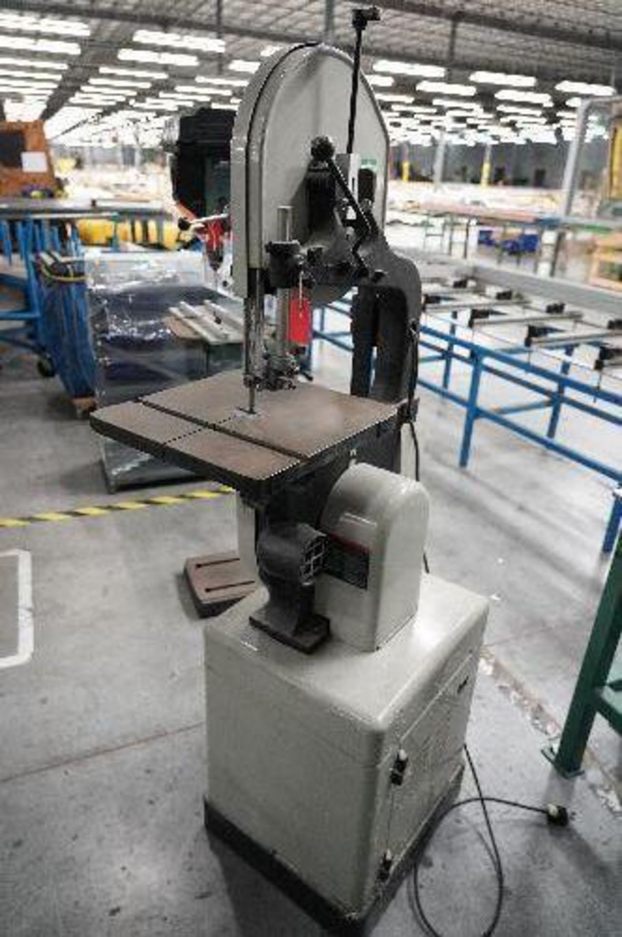 Delta 14 '' Band Saw - Image 4 of 10