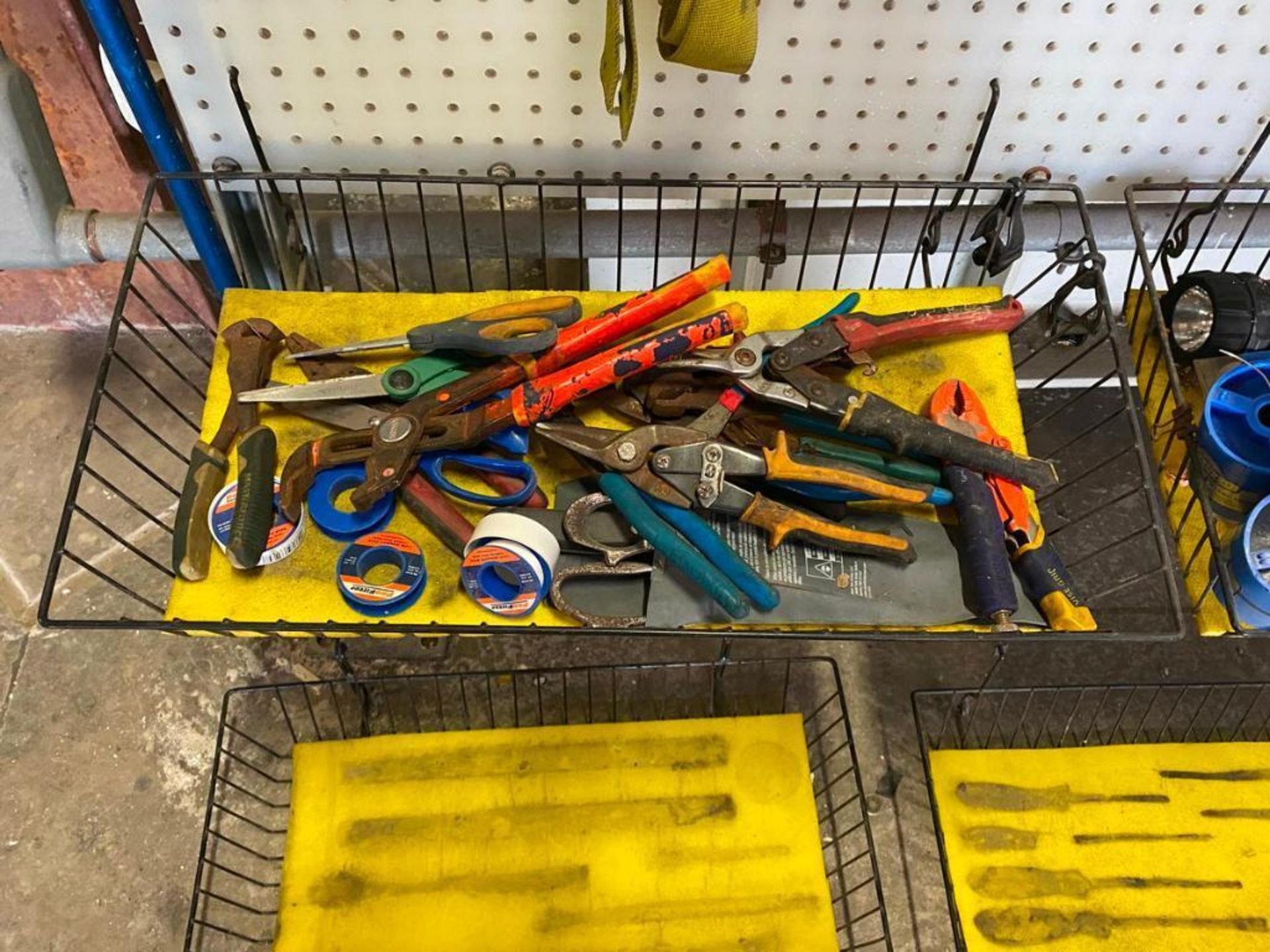 Lot of Assorted Hand Tools - Image 8 of 16