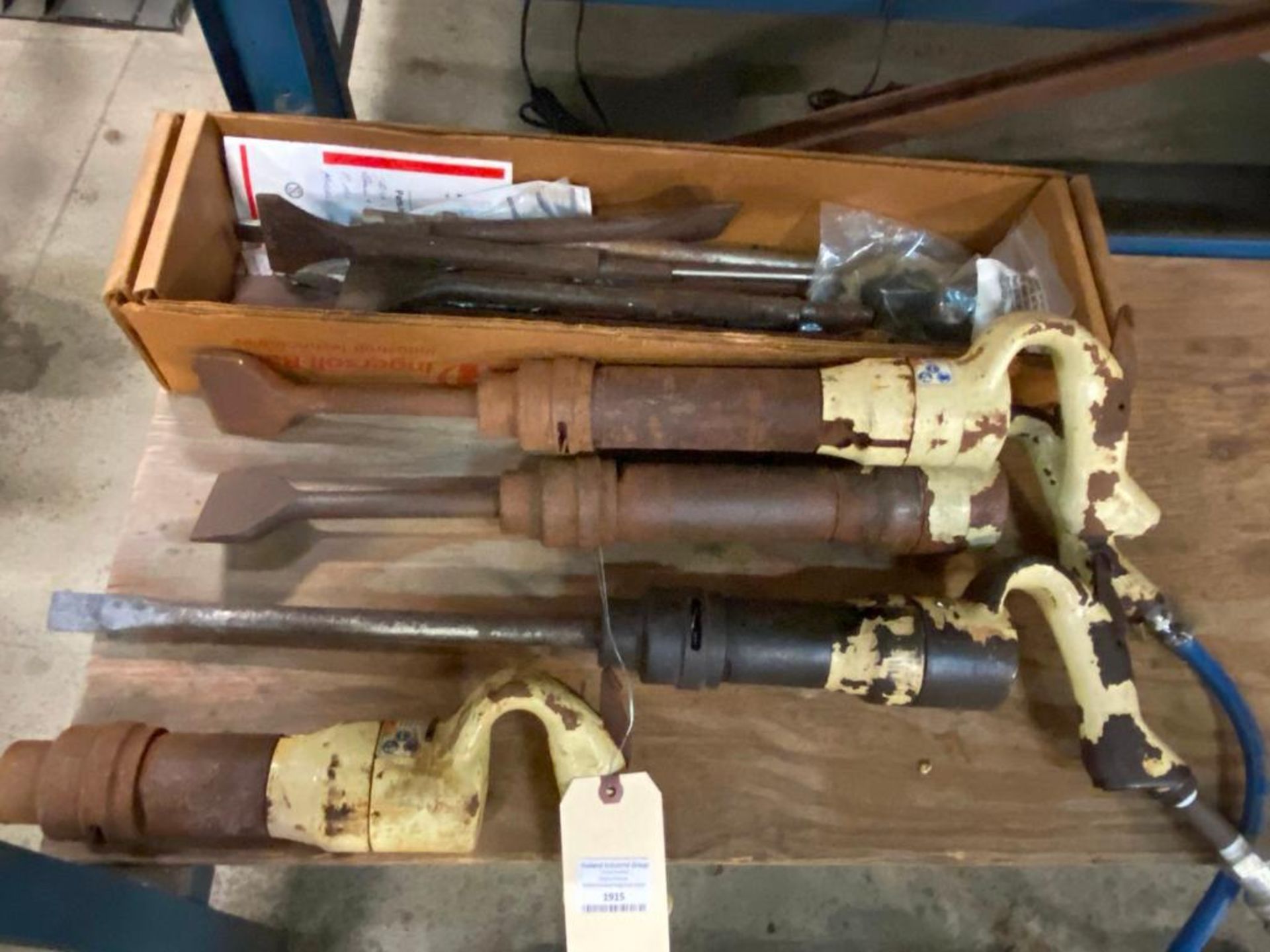 Assorted Ingersoll-Rand Pneumatic Jack Hammers & Air Chisels - Image 2 of 4