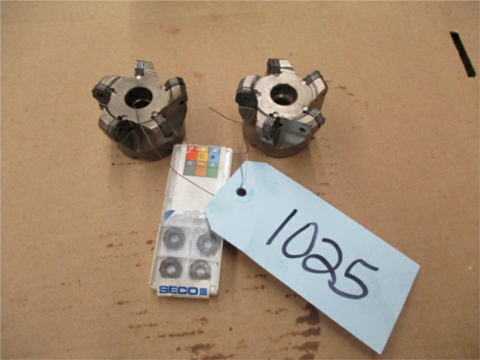 CNC Tooling, 2 pcs. with 1 opened box of inserts