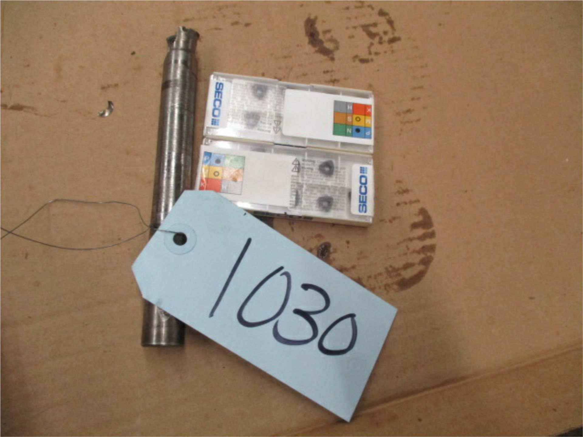 CNC Tooling, 1 pcs. with 2 opened box of inserts
