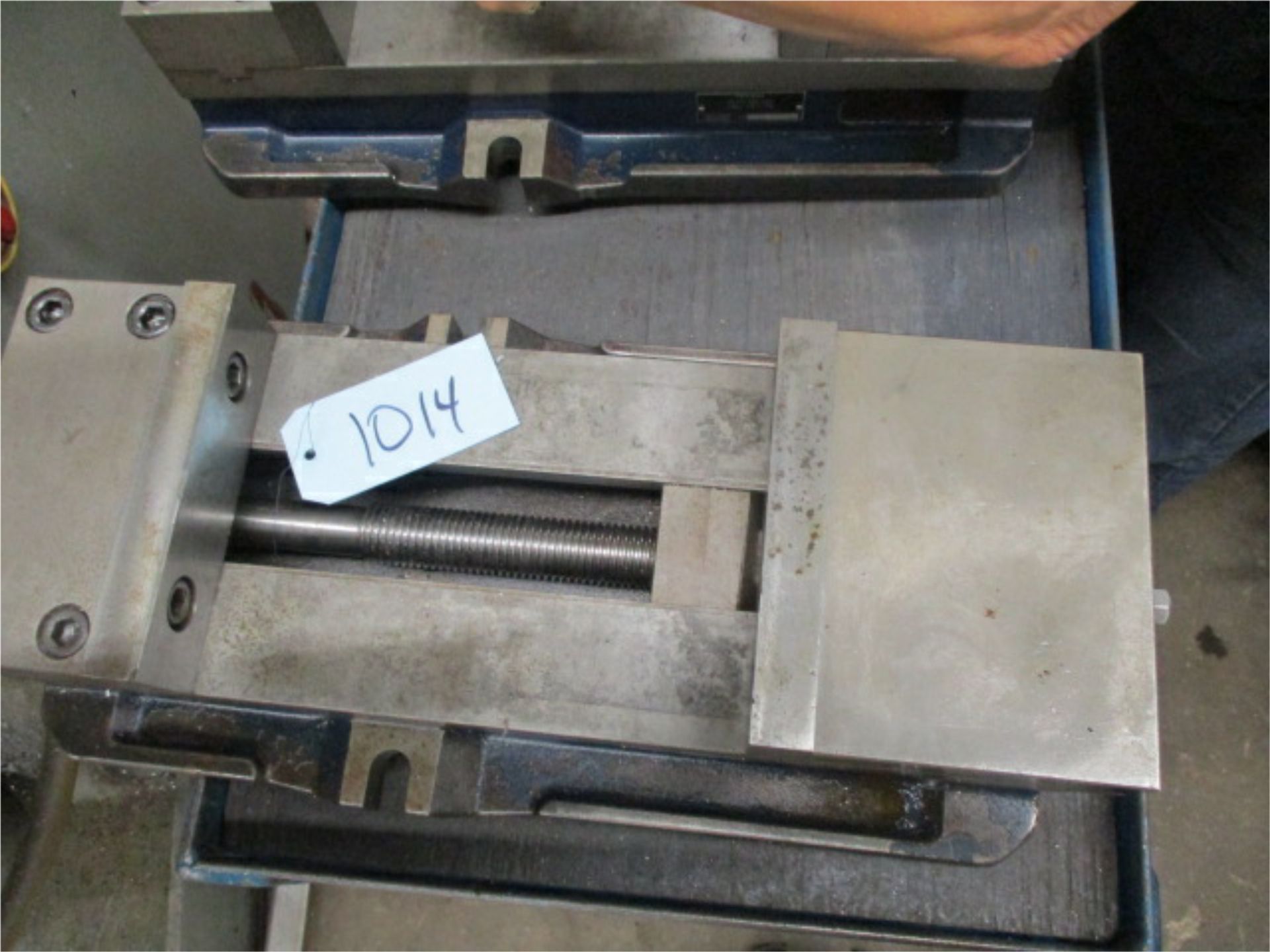 TECO 8" Vise