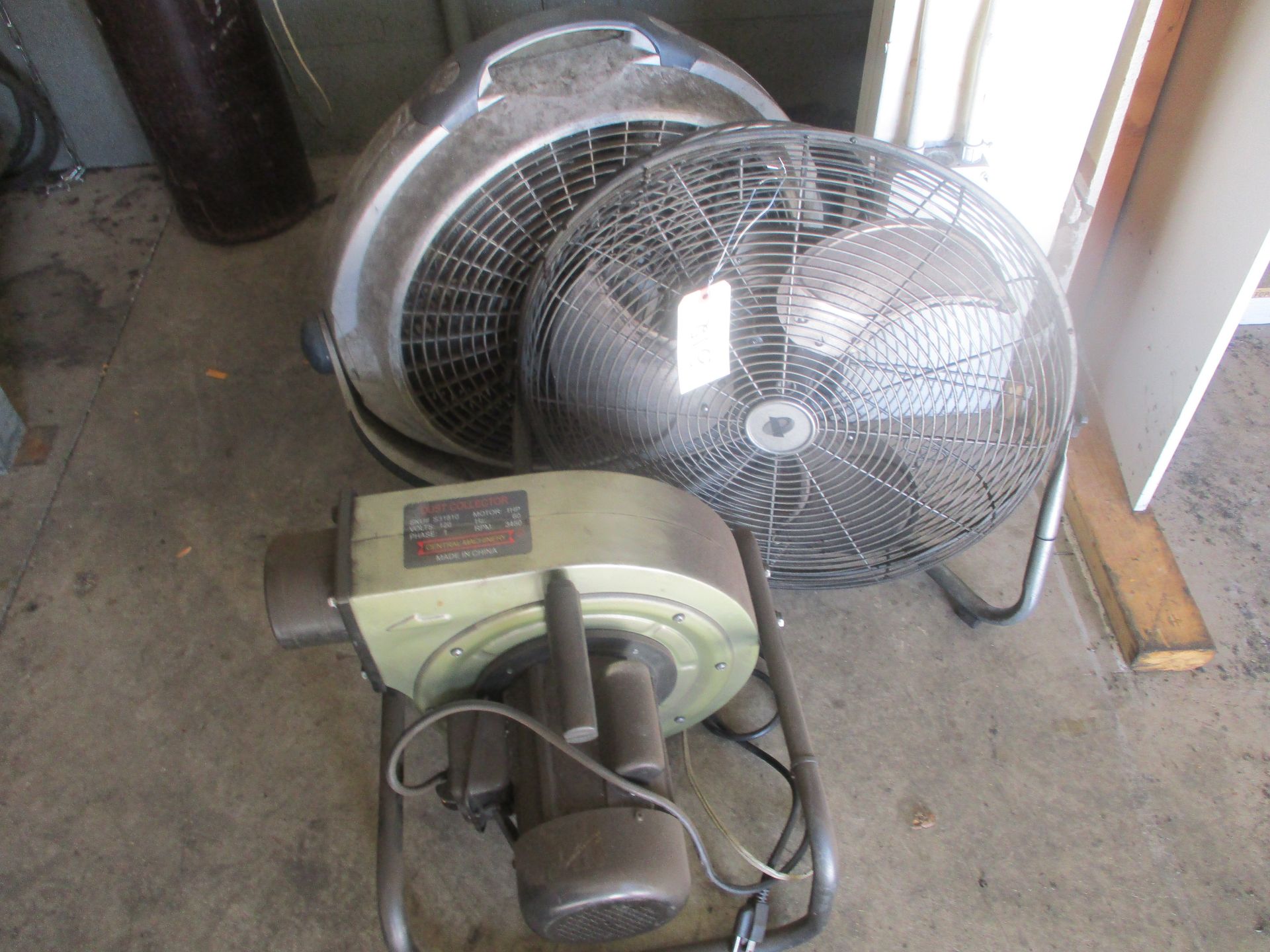 2 Floor Fans nd Central Machinery Dust Collector