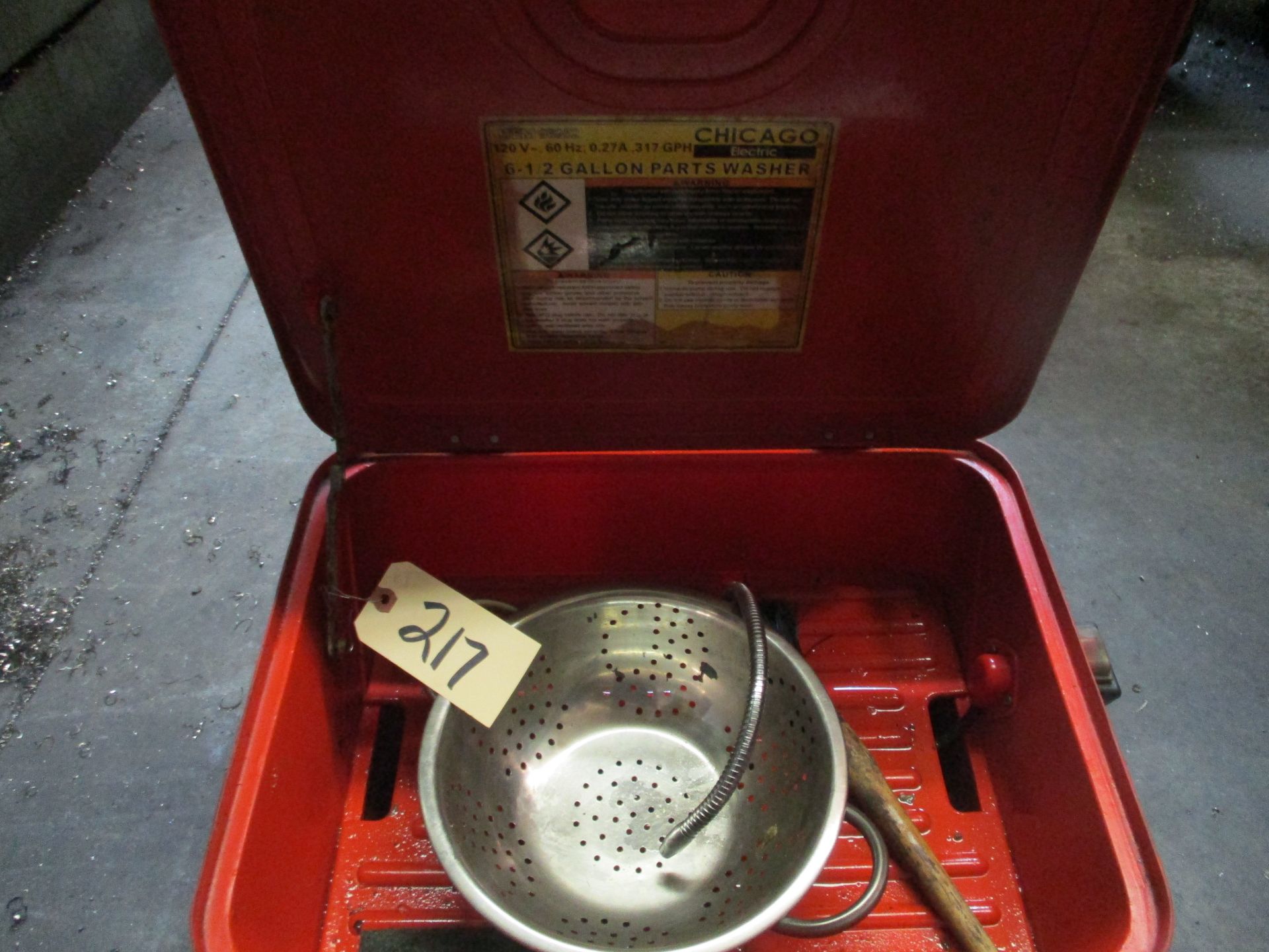 Chicago 6-1/2 gallon Portable Parts Washer