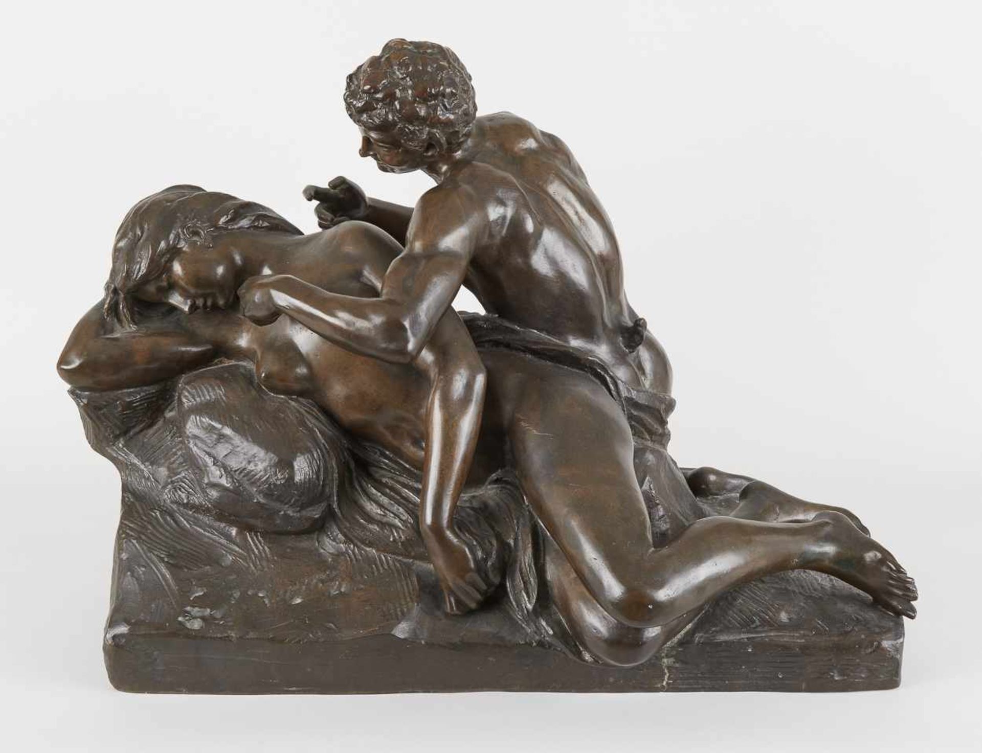 Jef LAMBEAUX École belge (1852-1908)Sculpture en bronze à patine foncée: Faune et nymphe.Si