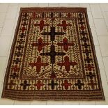 Travail perse.Tapis Caucase.Dim.: 263 x 190 cm.