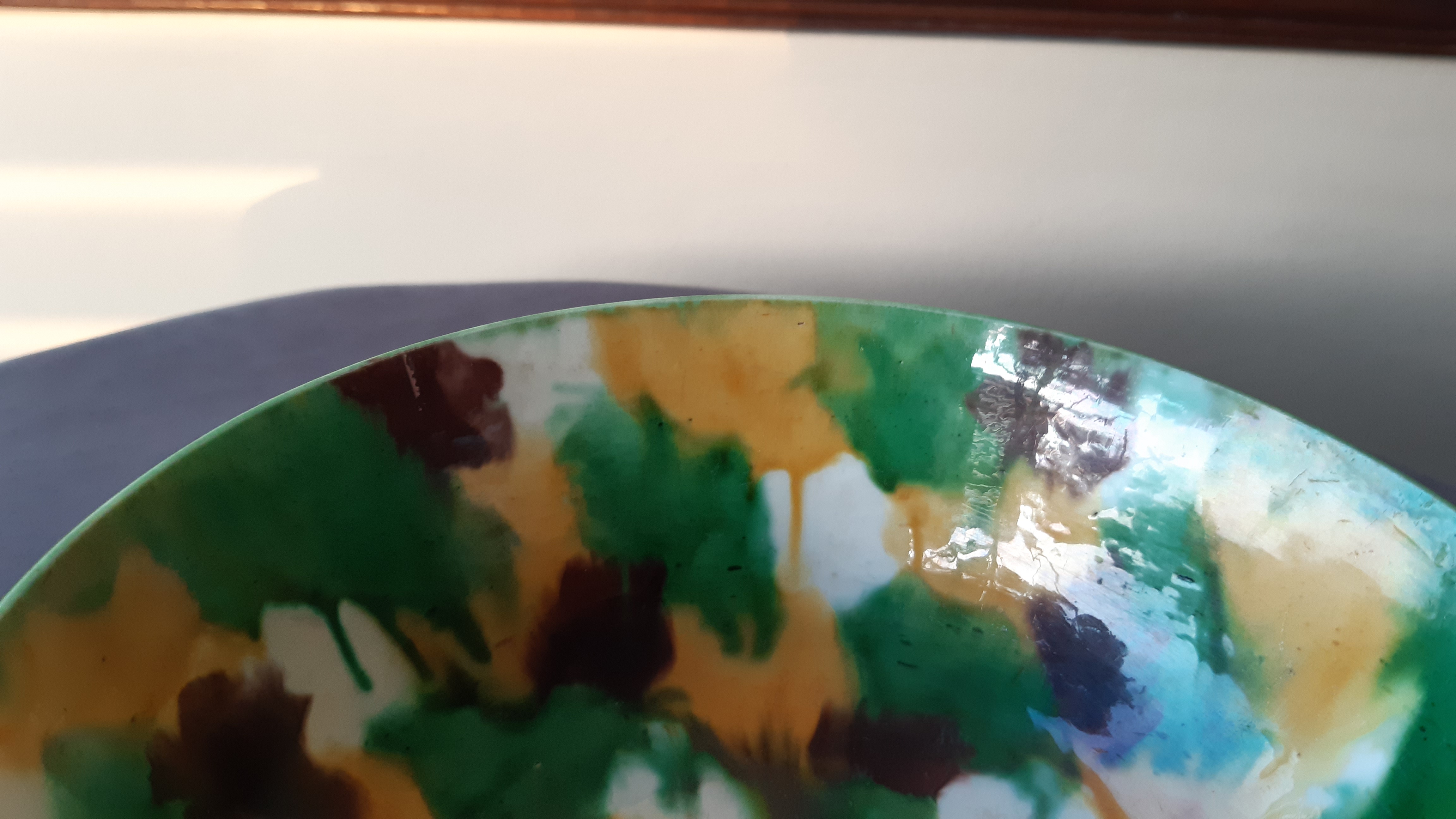 A PAIR OF 'EGG AND SPINACH' GLAZED BOWLS - Image 15 of 22