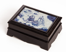 A BLUE AND WHITE PORCELAIN INSET WOOD INK BOX