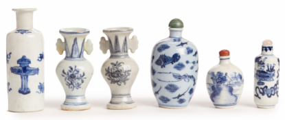 A GROUP OF SIX MINIATURE BLUE AND WHITE PORCELAIN WARES