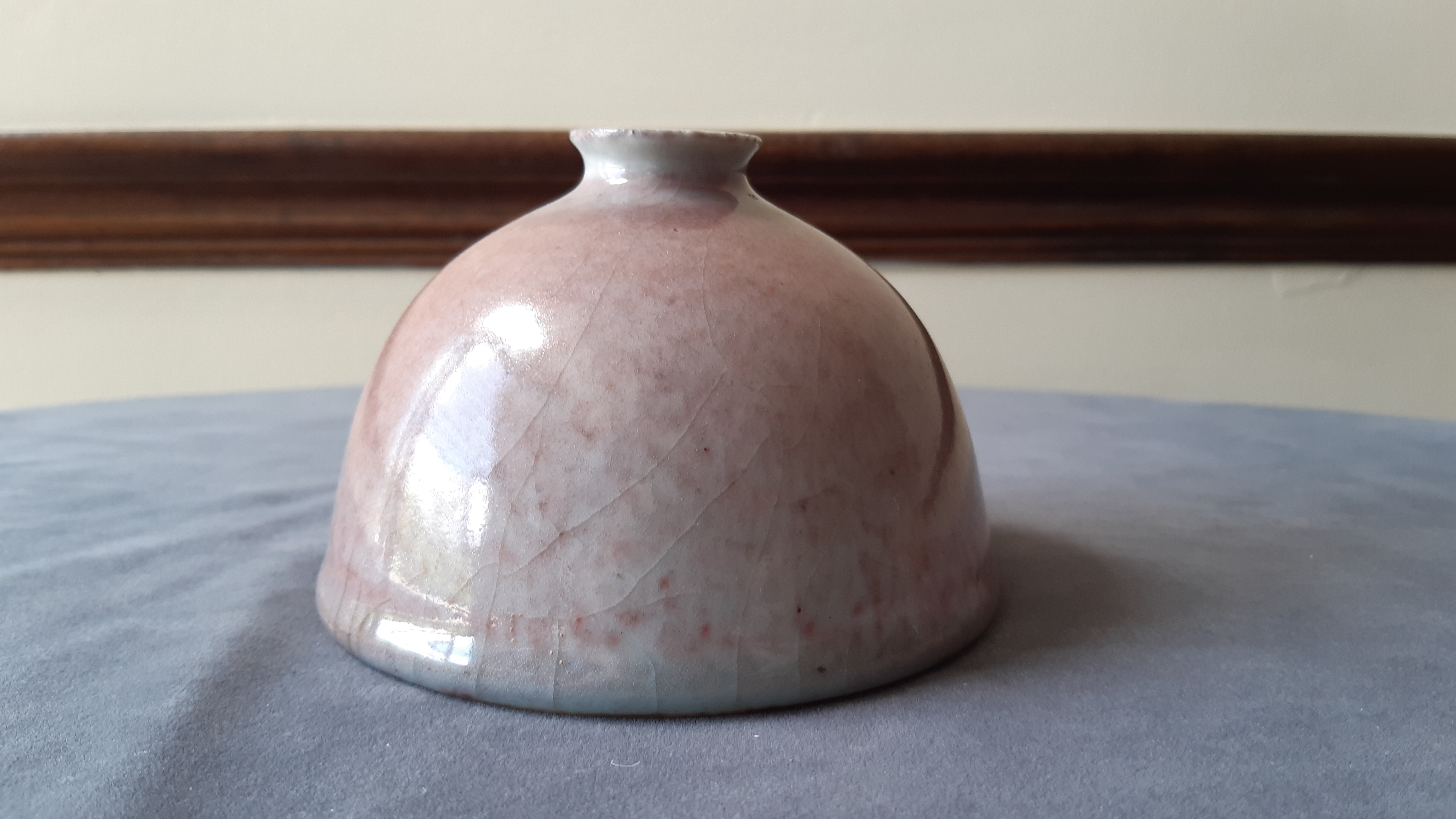 A PEACHBLOOM GLAZED BEEHIVE WATER POT - Image 5 of 11