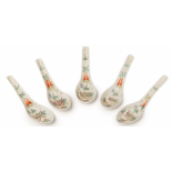 A SET OF FIVE CHINESE FAMILLE ROSE SPOONS