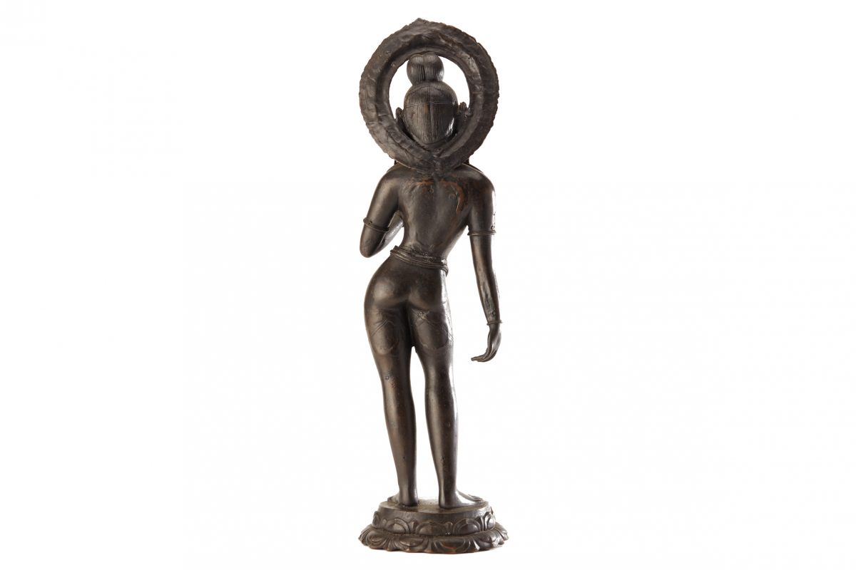 A LARGE INDIAN BRONZE FIGURE OF A FEMALE DEITY (2) - Image 3 of 3