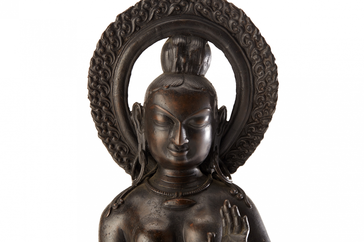 A LARGE INDIAN BRONZE FIGURE OF A FEMALE DEITY (2) - Image 2 of 3