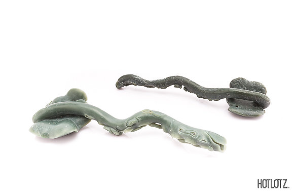 TWO CHINESE NATURALISTICALLY CARVED RUYI SCEPTRES - Image 3 of 4