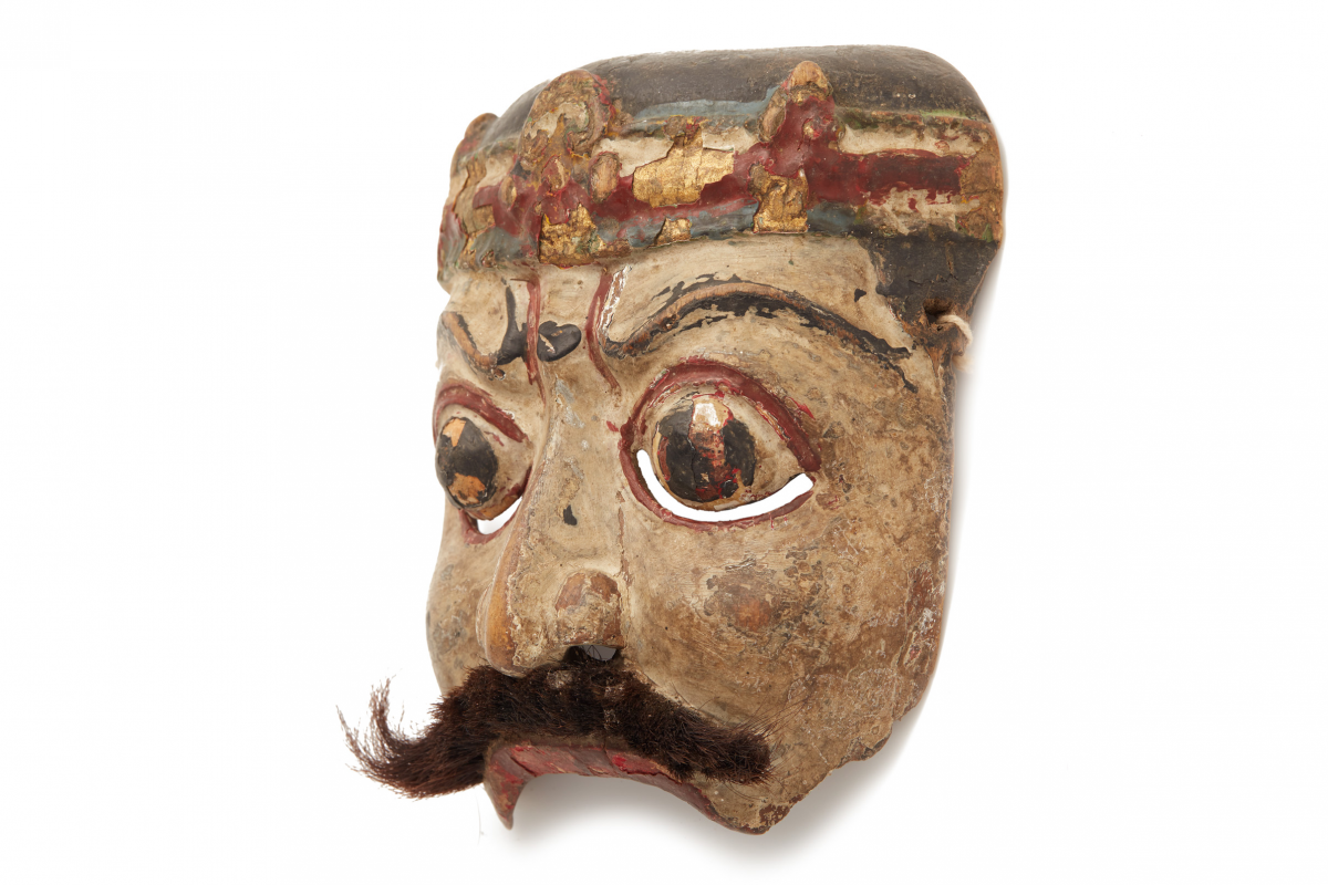 A MASK OF AMAQ DARMI, FROM THE TOPENG THEATER - Image 2 of 4